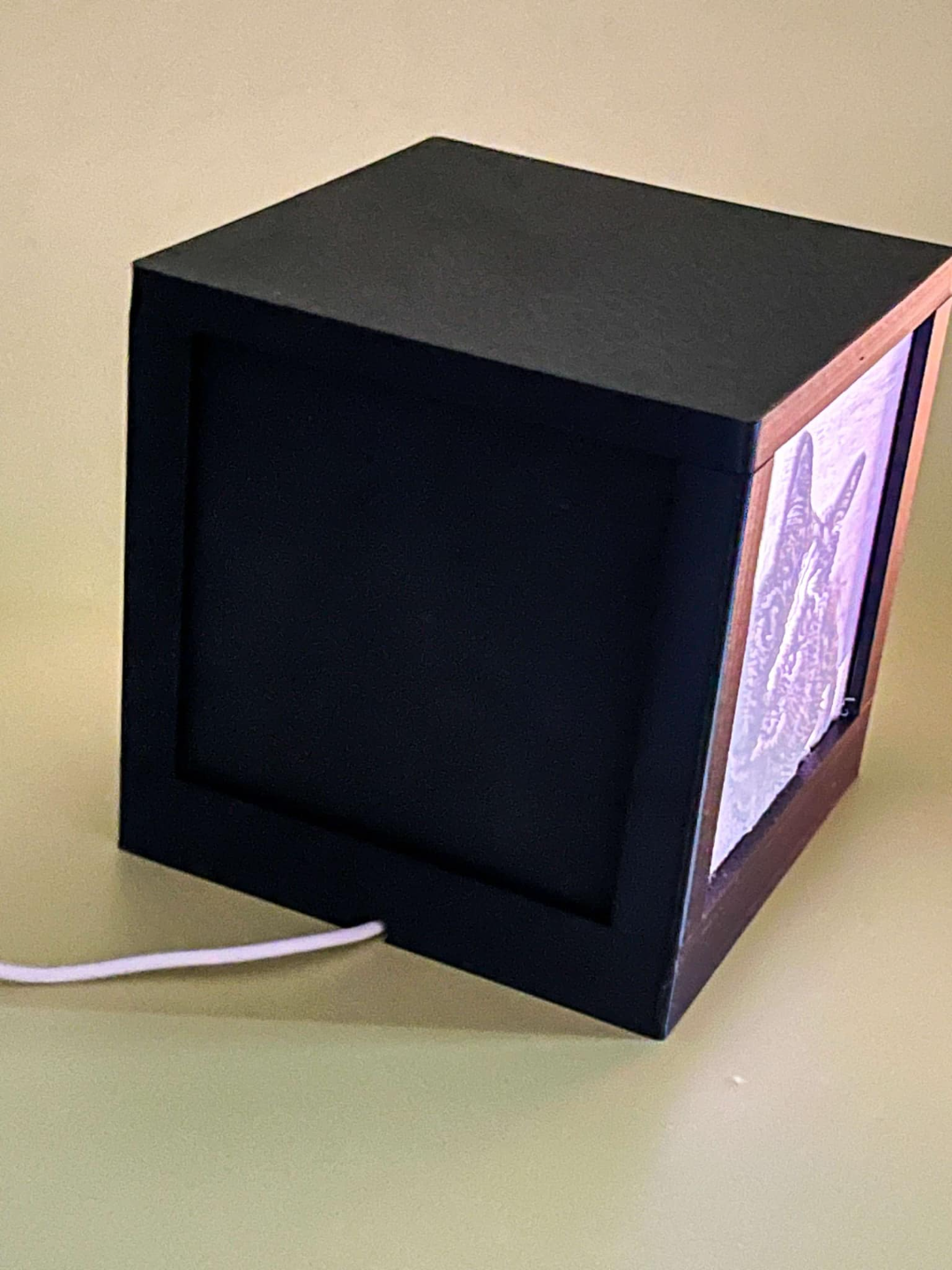 V2 - Wood Light - 110mm Lithophane Cube Frame