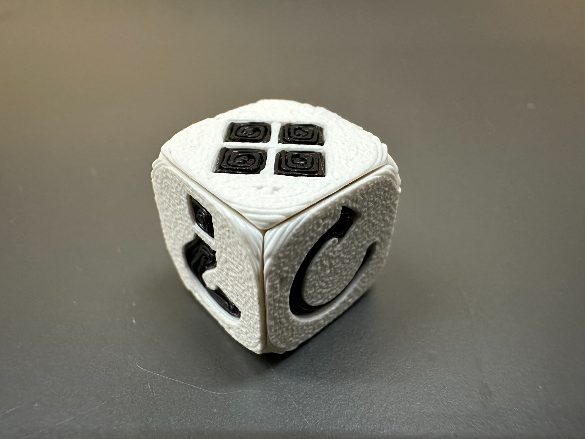 Tetra Tower: Engaging Brick Balancing Game