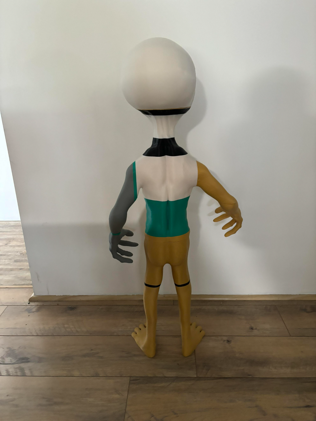1 Meter Tall Alien Statue
