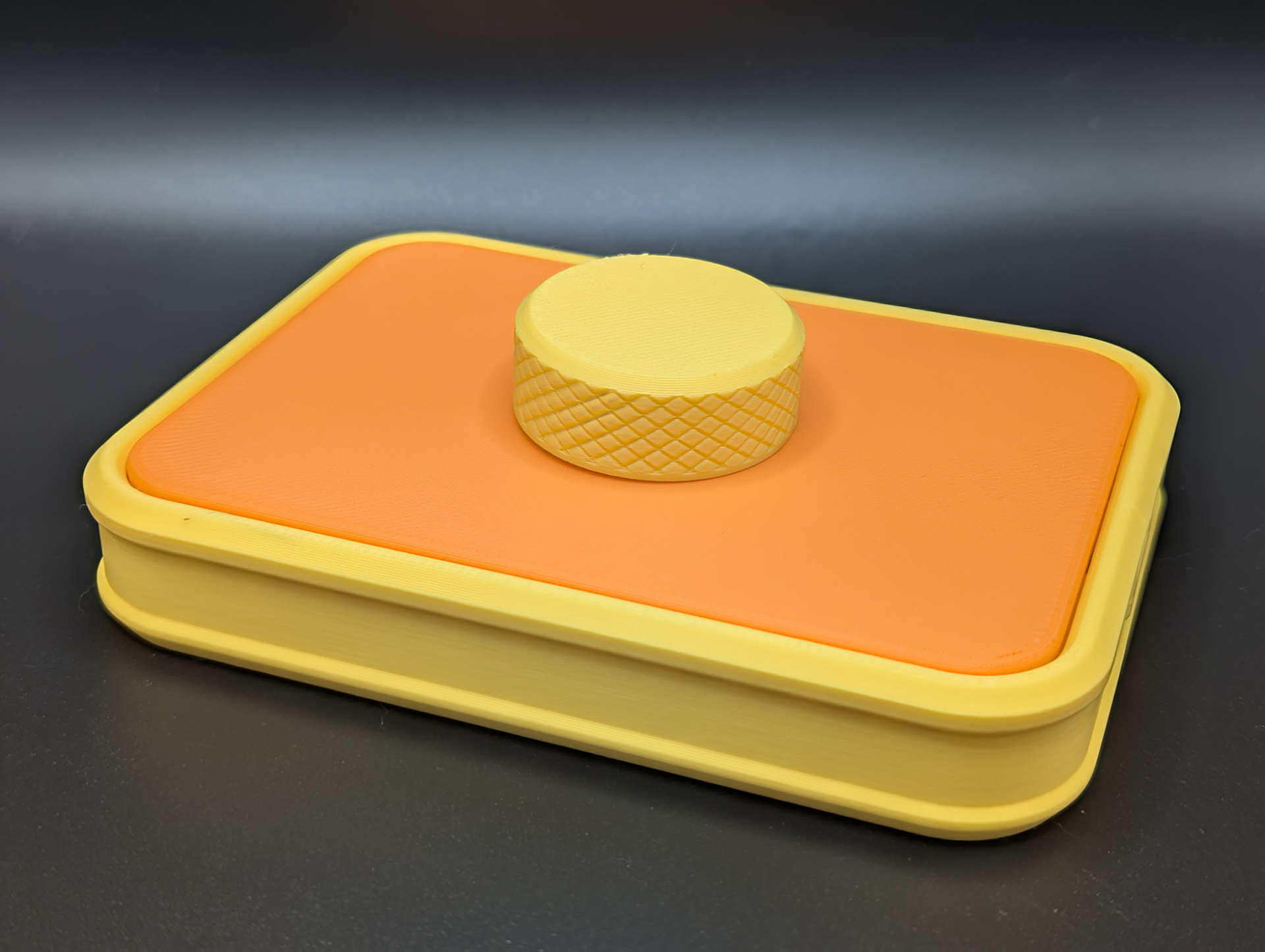 Mechanically Locking Gift Card Box