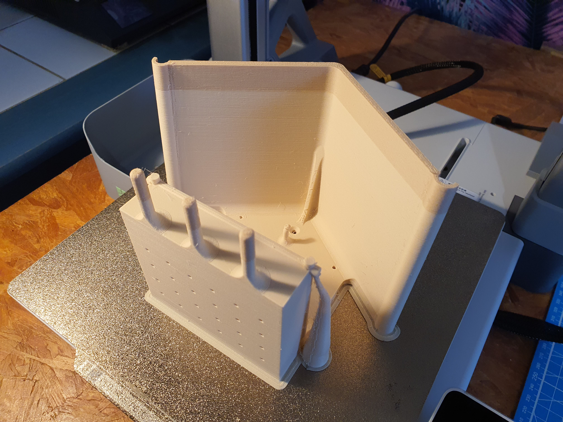 Bird feeder - Fat ball holder