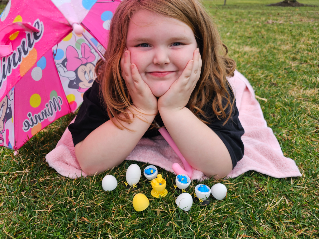 Easter Egg Container With Legs And Mini Bird