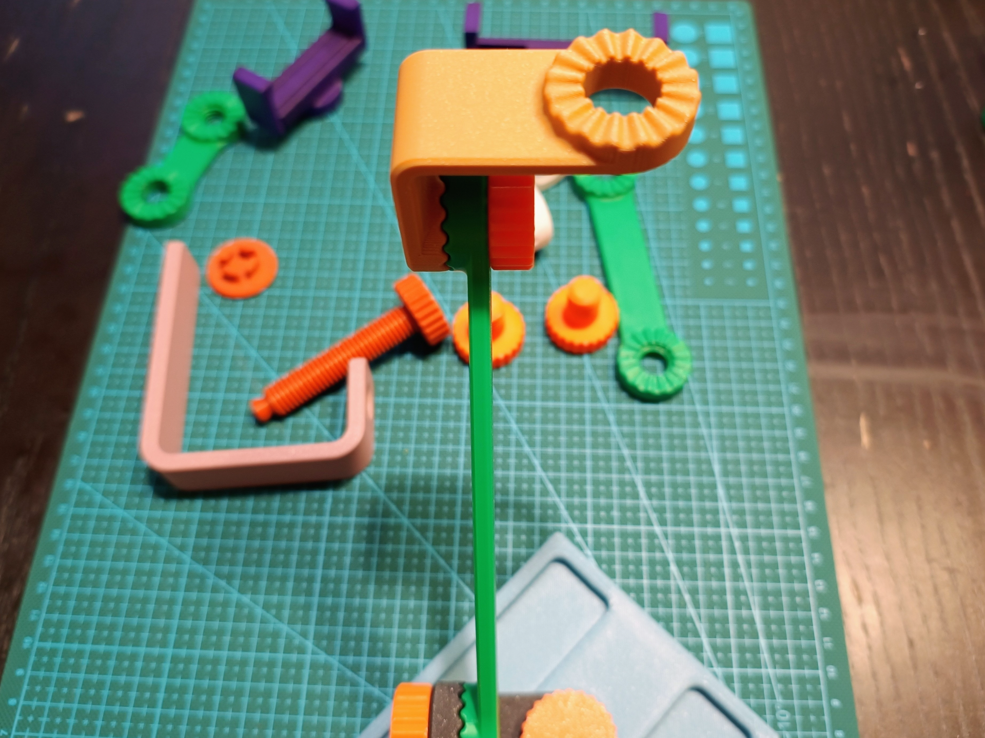 Multifunctional Arm (Phone holder)