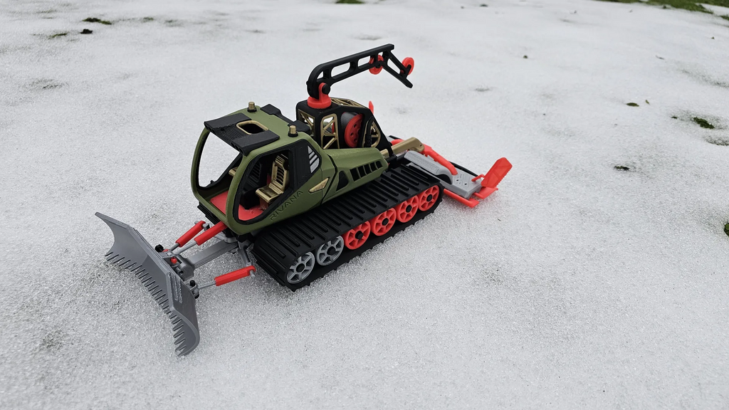 150% SCALE Snowcat / Snow Groomer