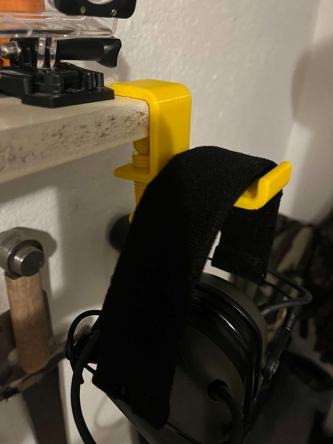 Headphone holder, stand ideal for M32