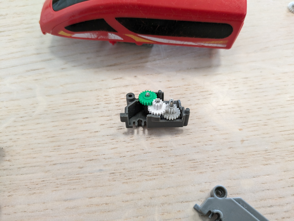 Gear replacement for Playtive train