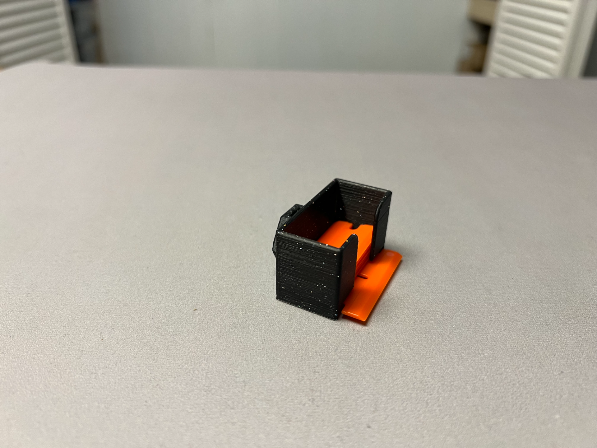 Plastic Razor Blade Scraper Dispenser - HSW mount