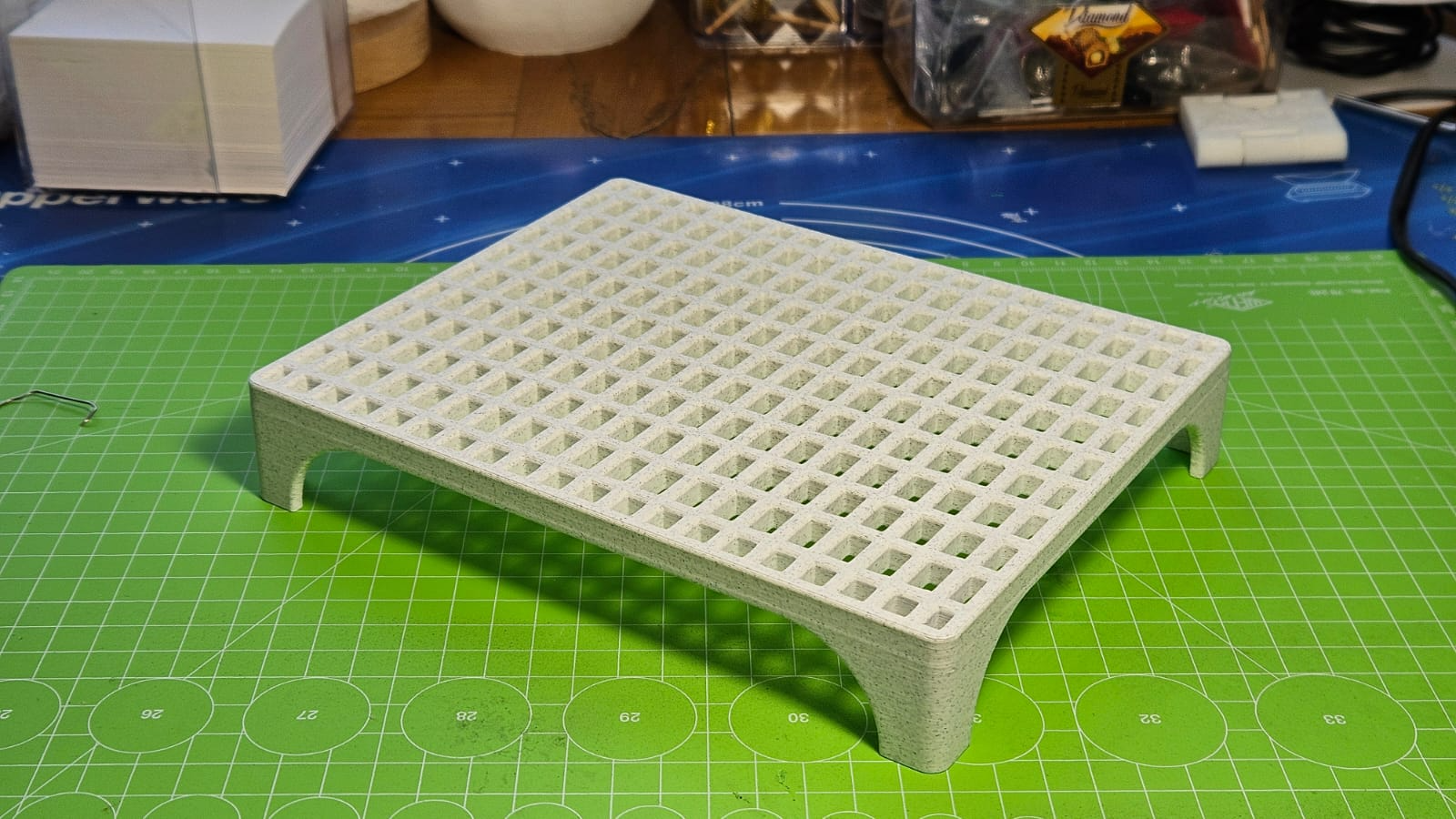 Lattice holder for soap or plants