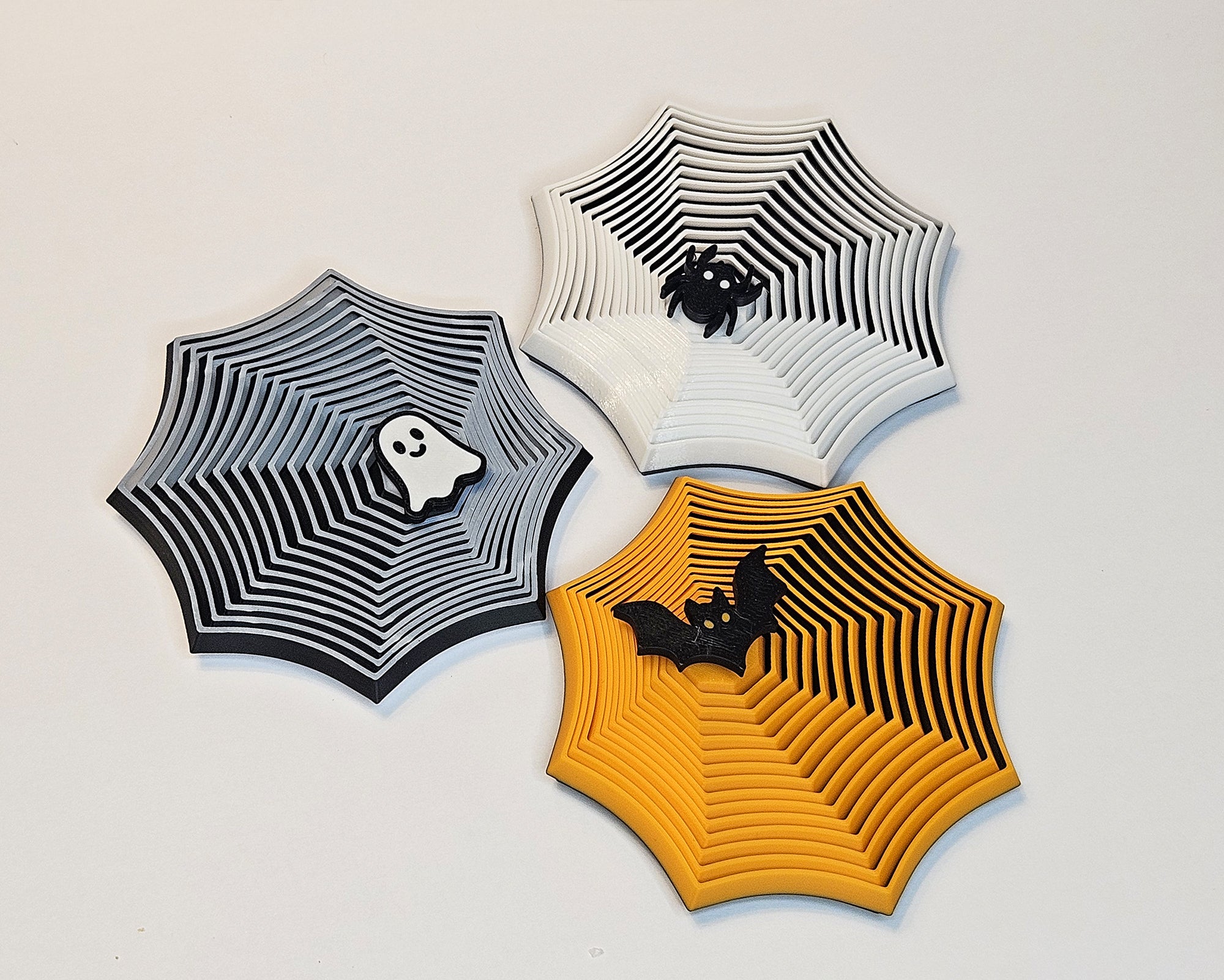 Fidget Spiderweb Twist with 4 pins