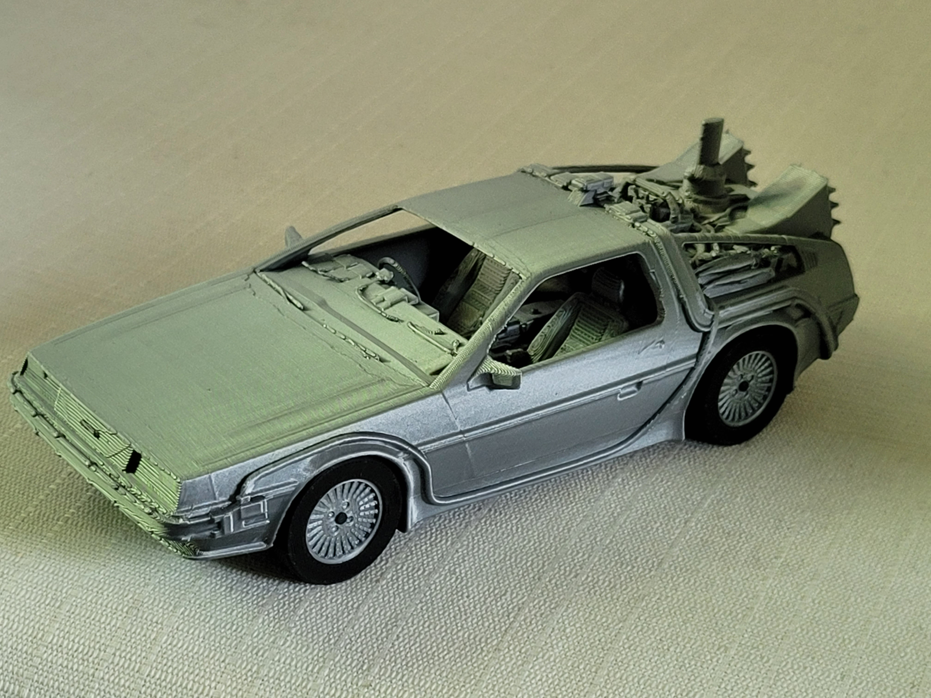 Delorean - Back to the Future (RELOADED)