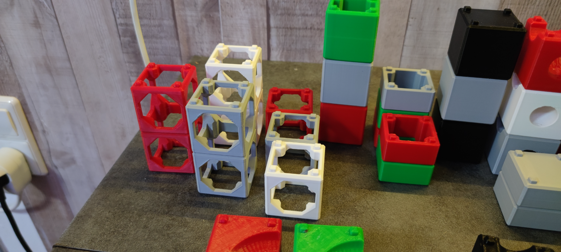 Marbel Bloxx - V2.0 - a brick based marbel run fun