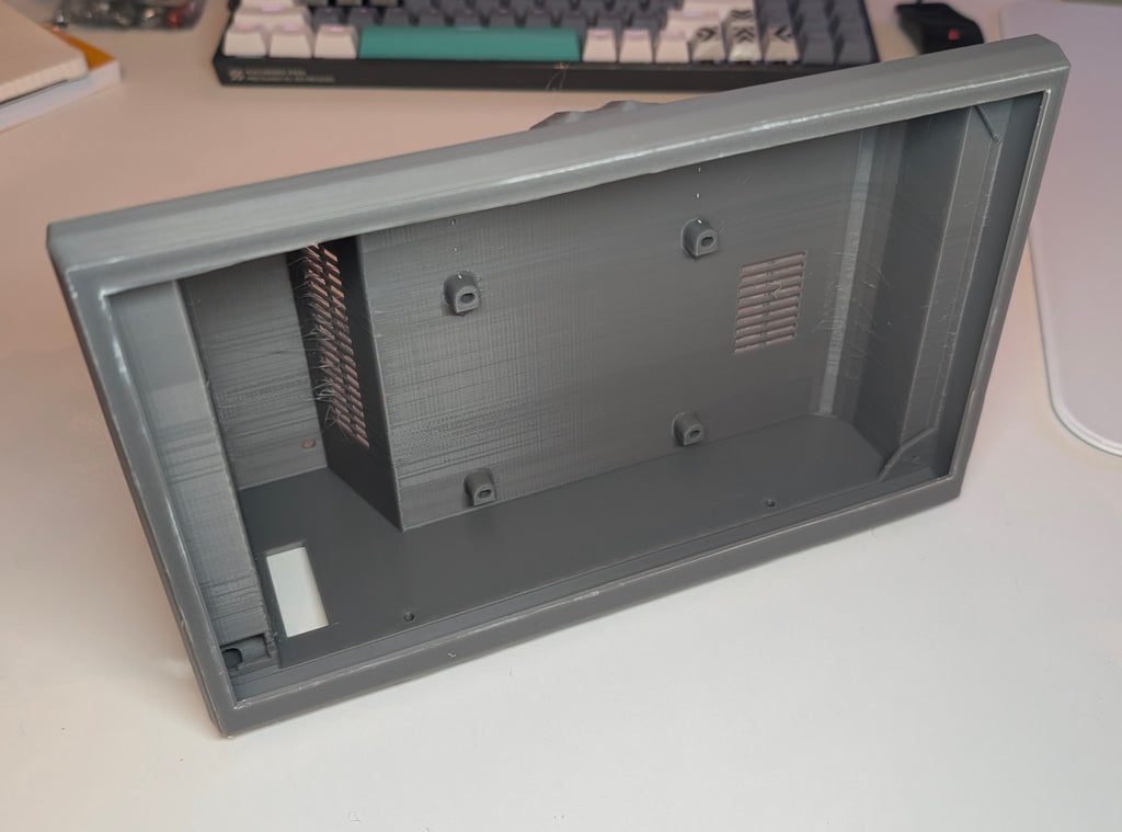 10.1" Raspberry Pi VESA Case (Meanwell LRS-35 PSU)