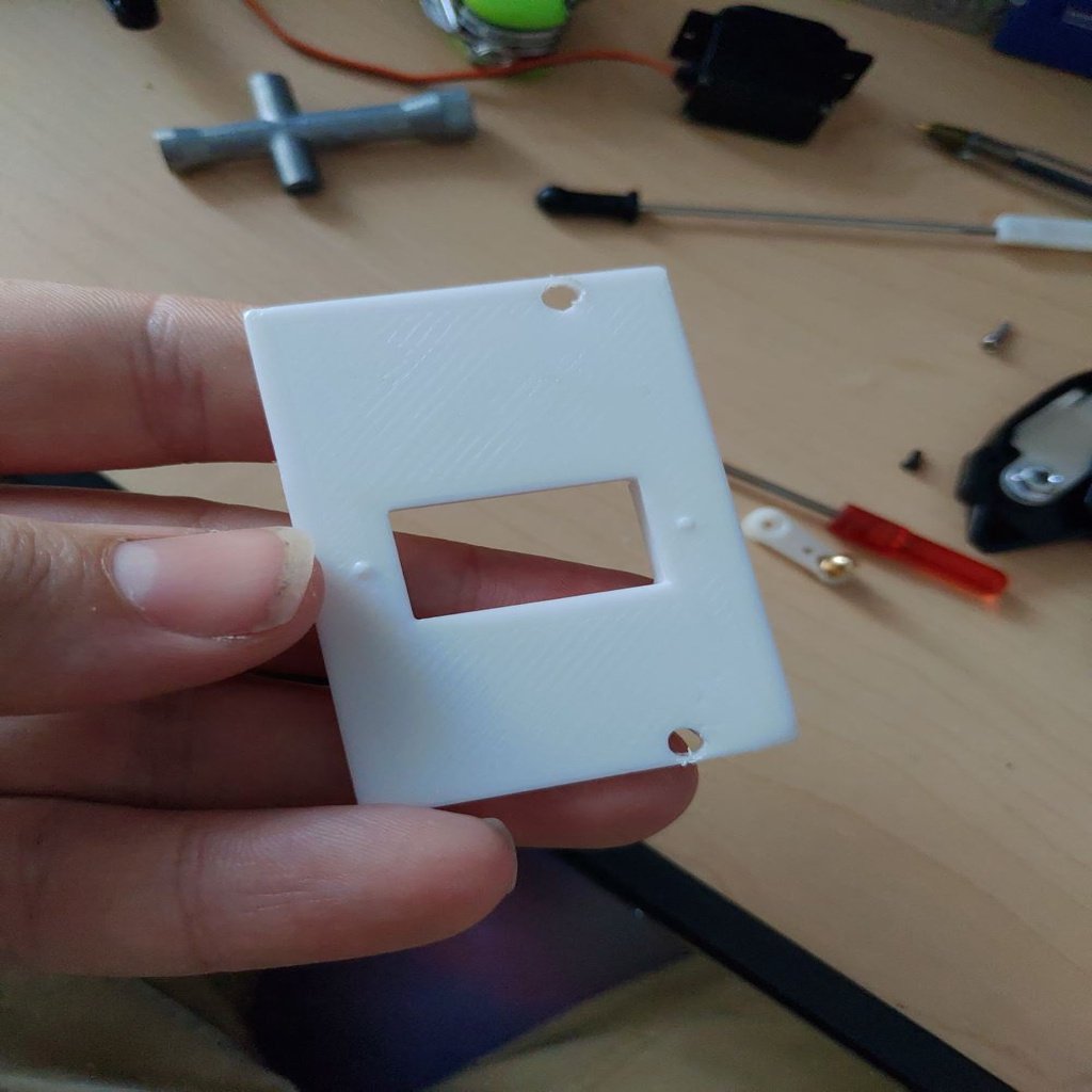 RC 1/14 - Tamiya Truck Mounting plate for coupling servo