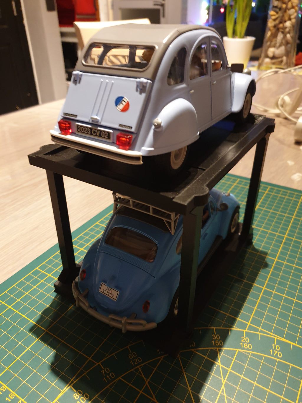 Lift pour véhicules Playmobil (et 1/18)