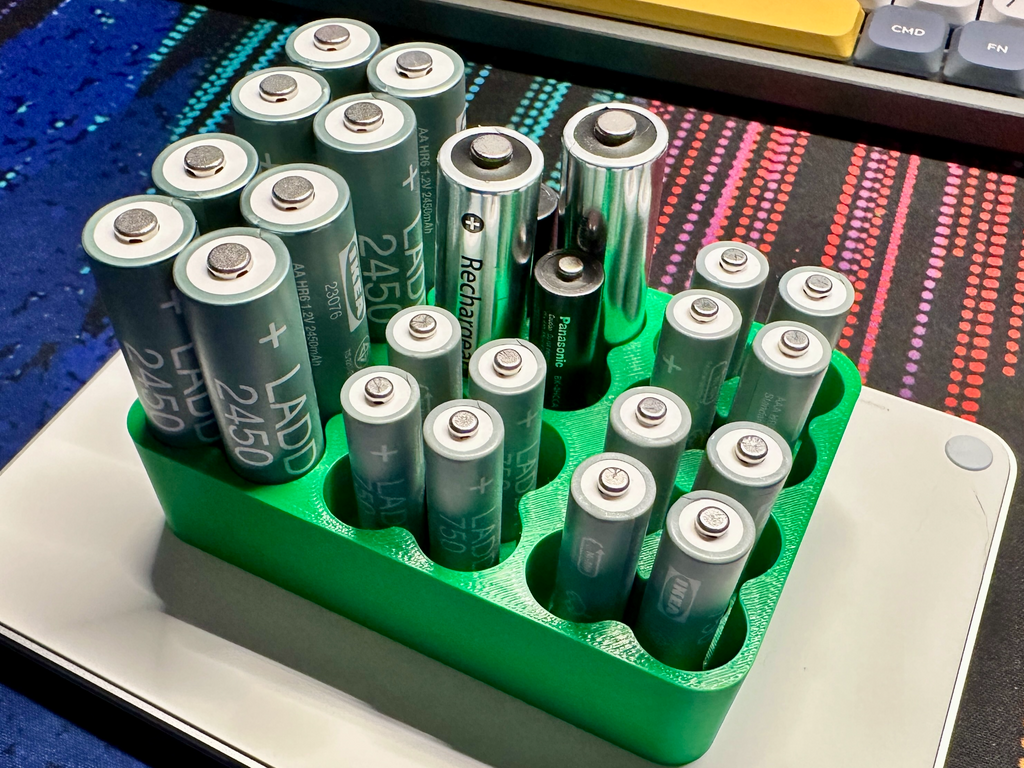 AA & AAA Battery Holder - Hybrid