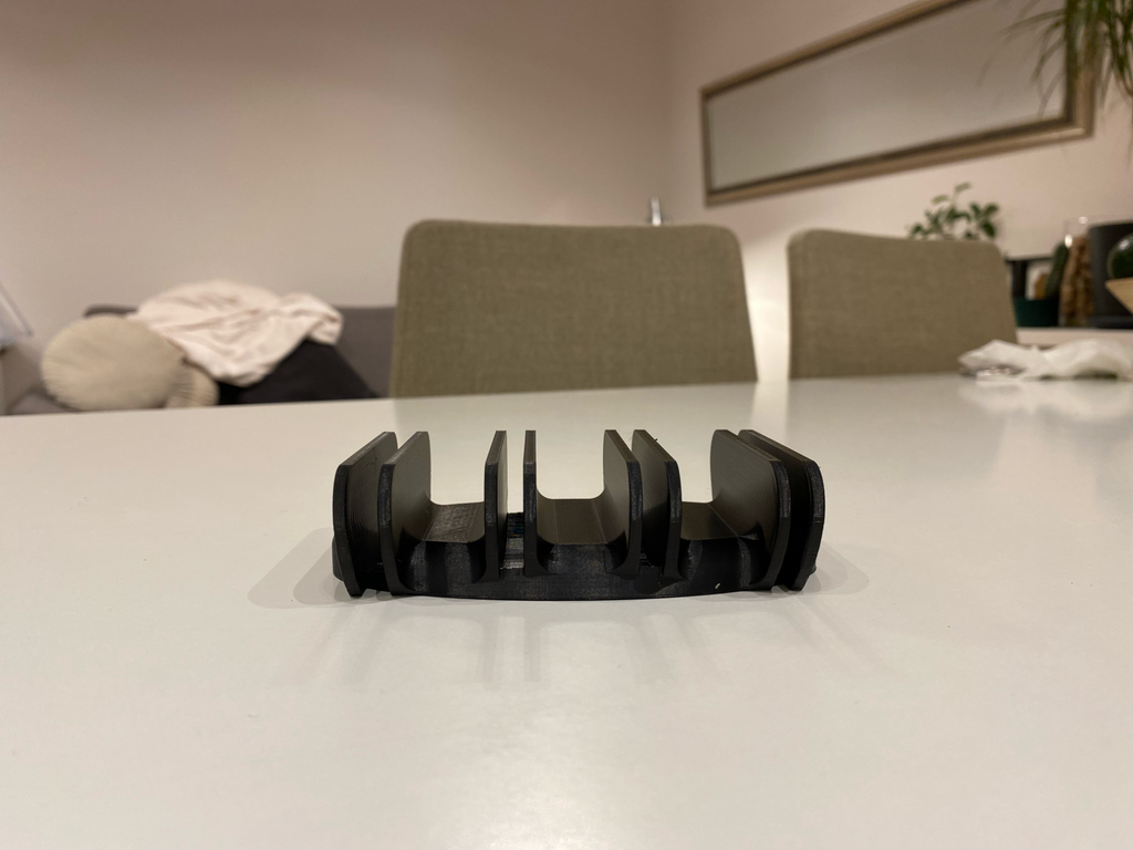 Attachment holder for a kitchen food processor
