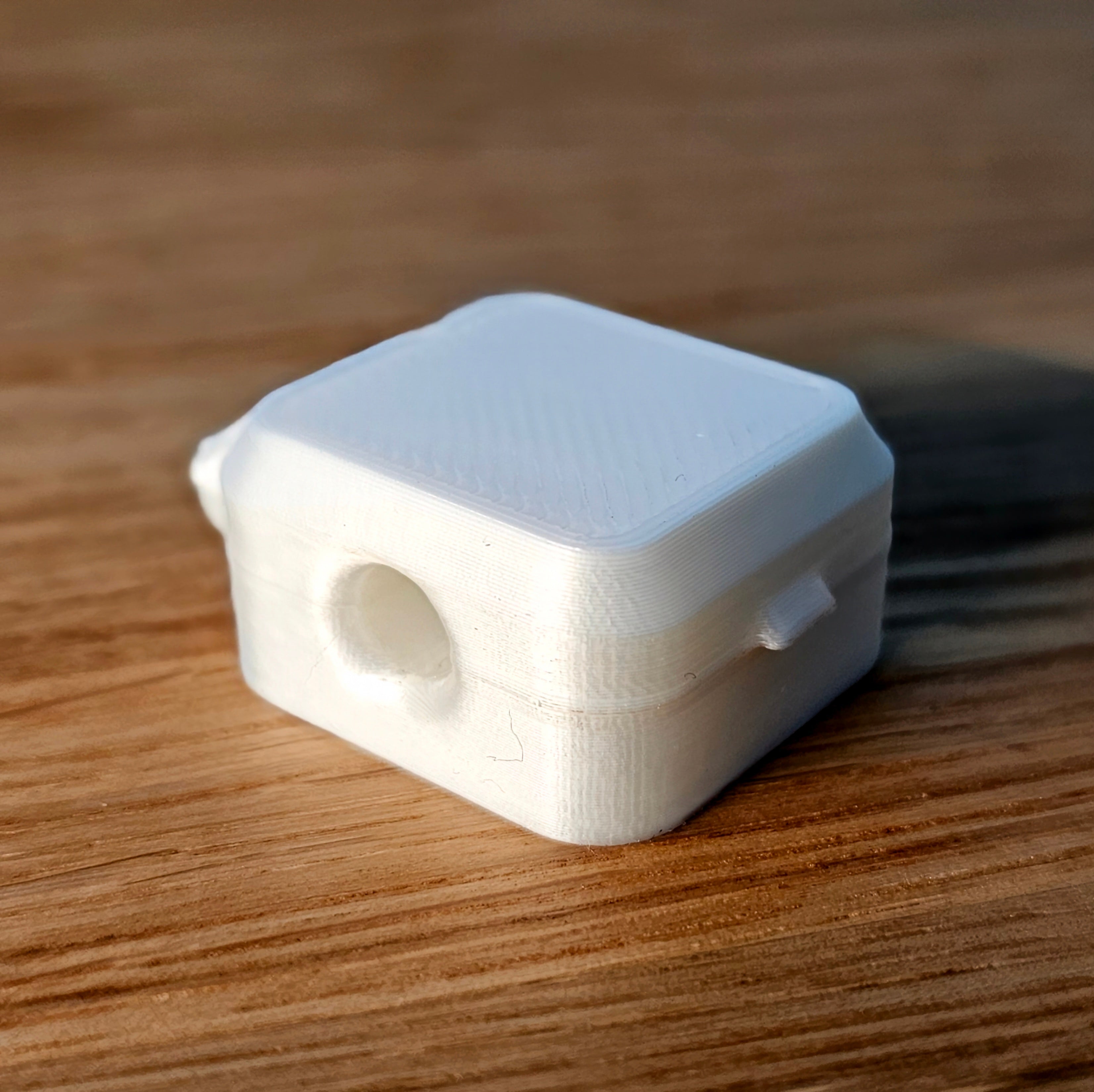 print in place Magnetic cable holder