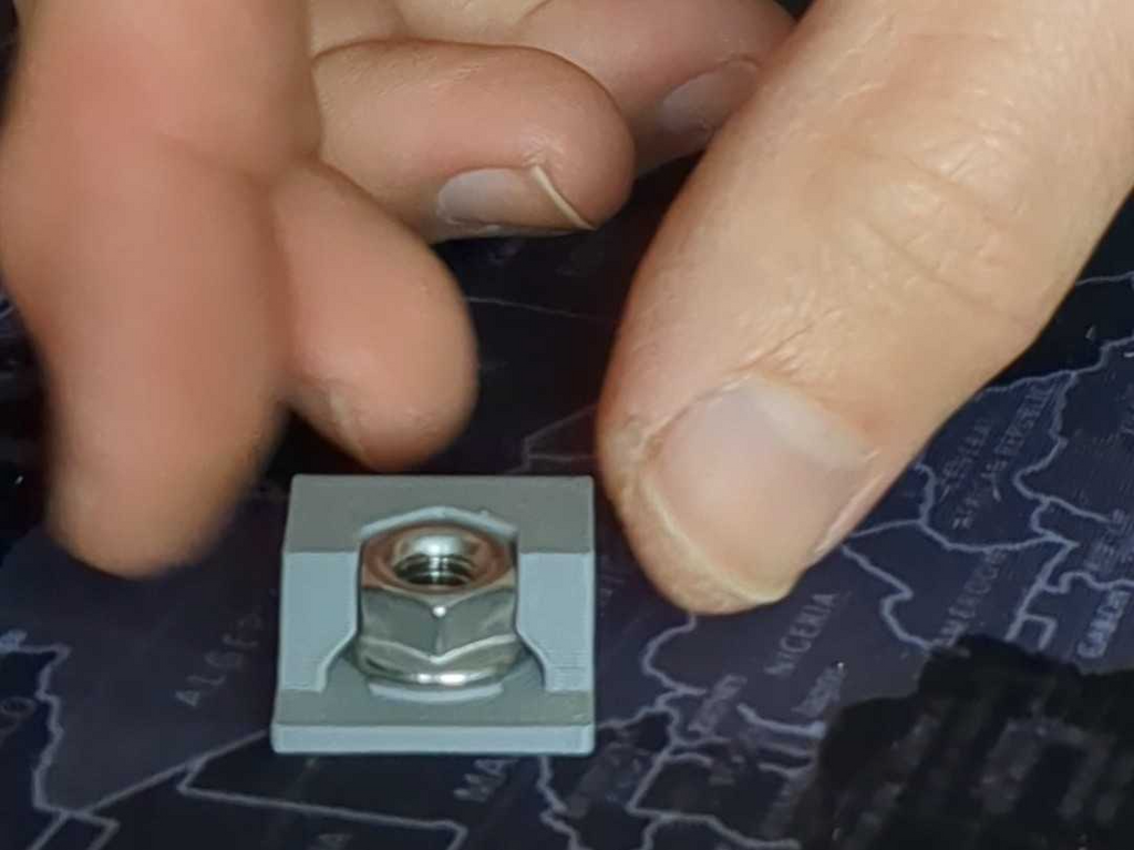 M6 Flanged Nut Holder