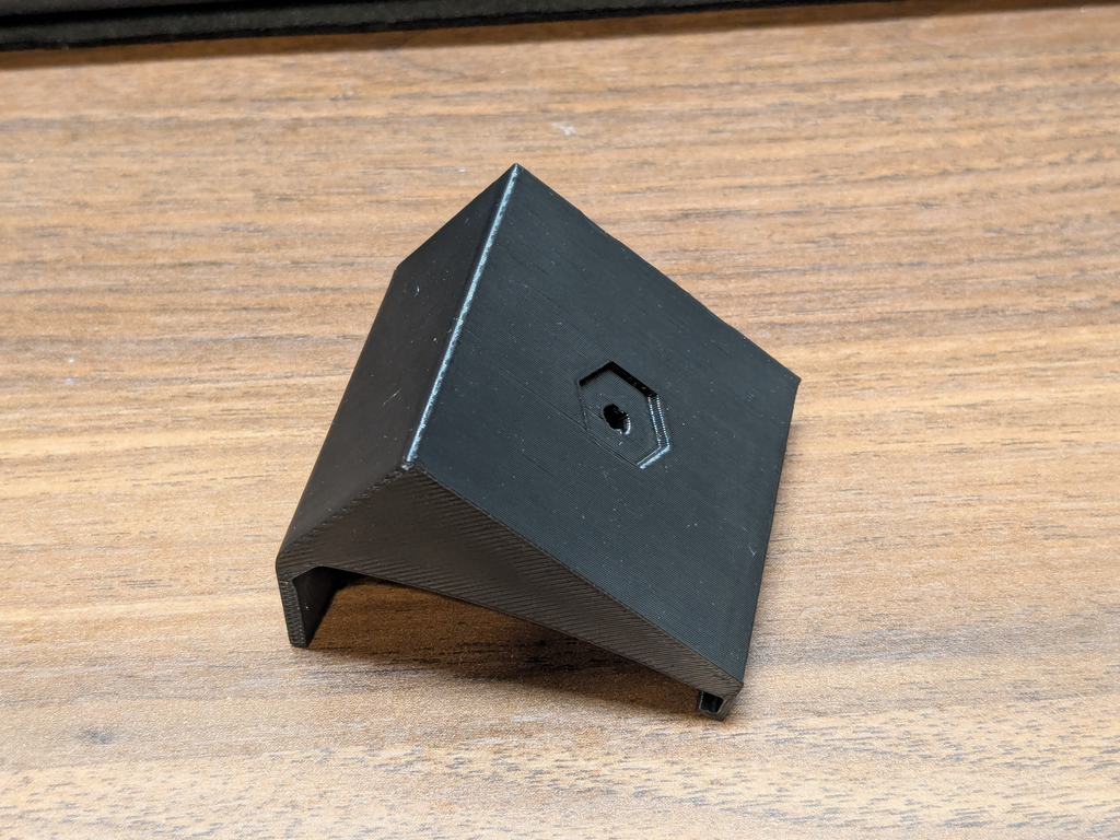RAV4 Left-side Dashboard Mount