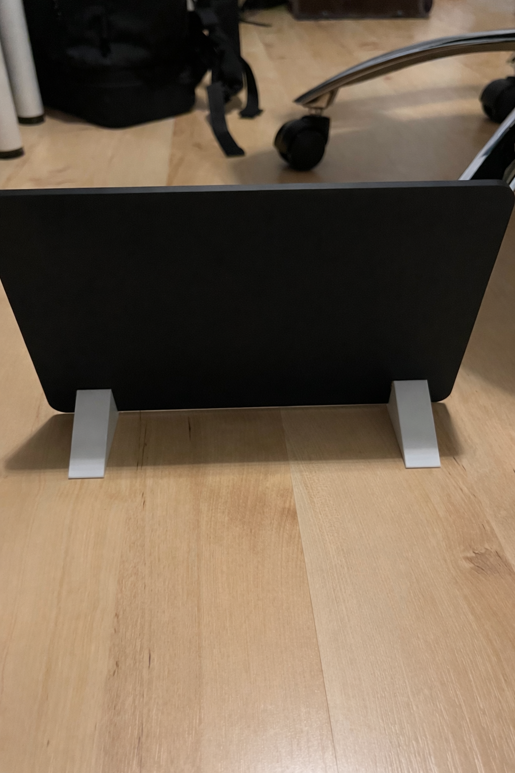 Schild mit Standfuß
