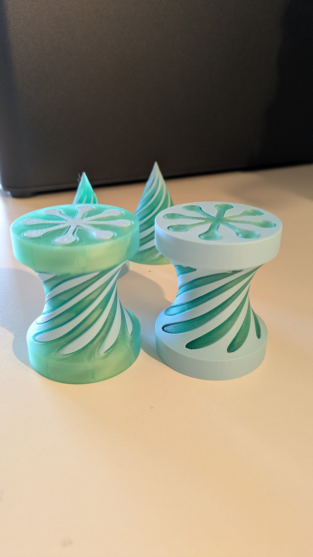 Impossible Spiral Fidget – Optical Illusion
