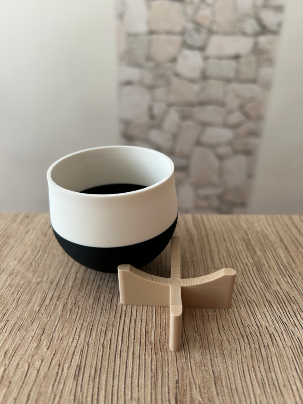Planter with legs