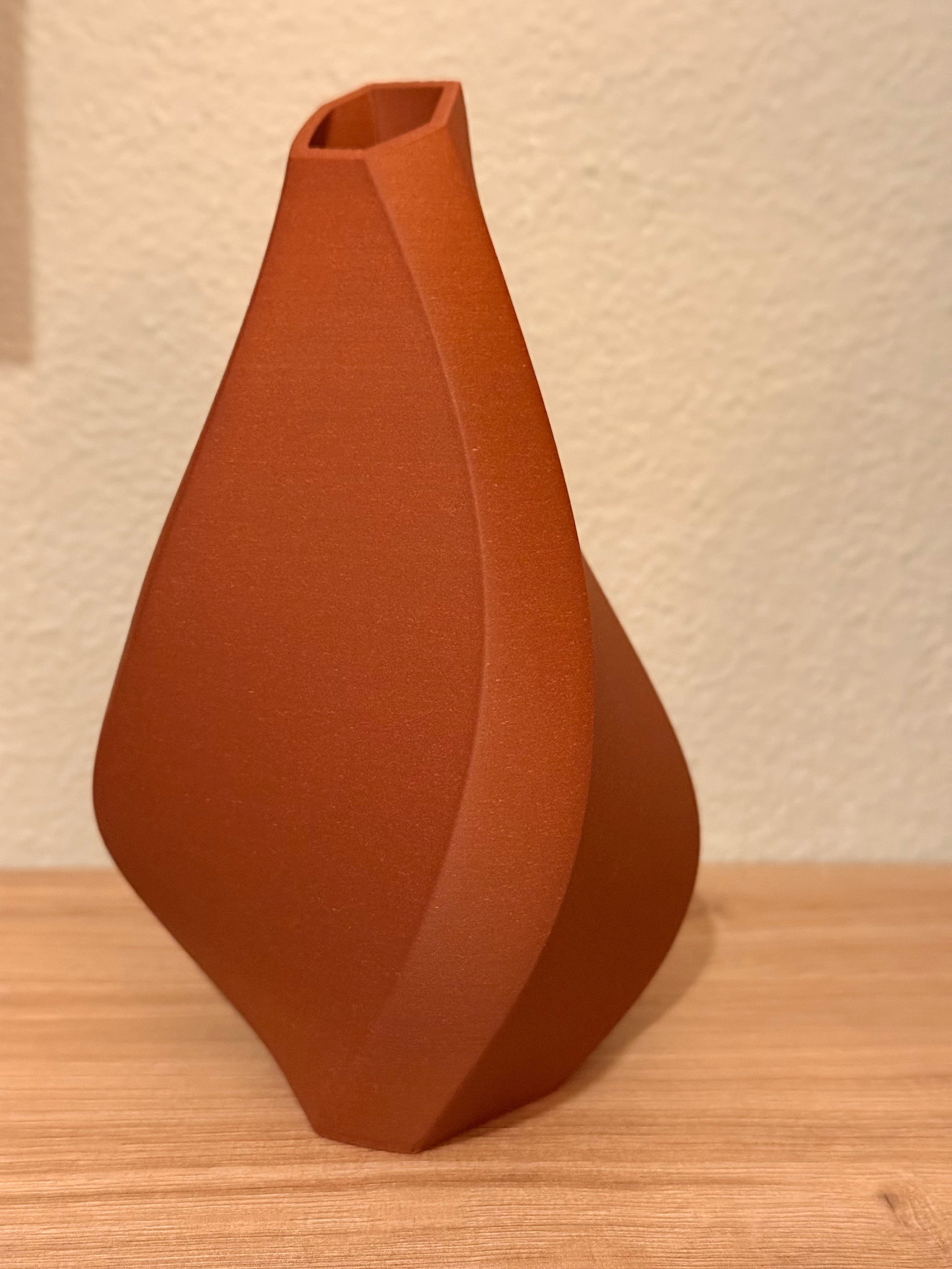 KAIROS FLUX – Sculptural Contemplative Vase