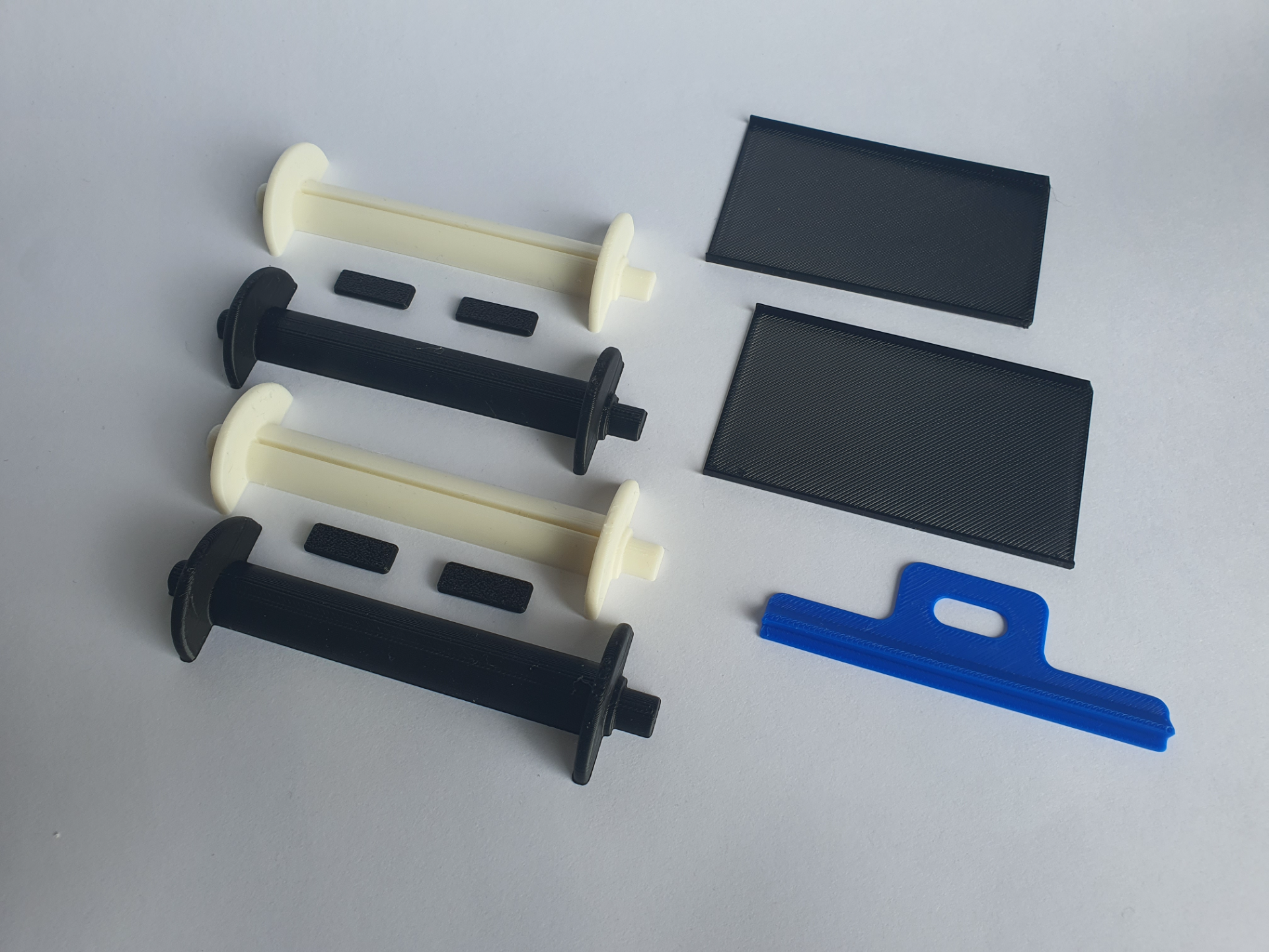 Enclosed Spool Holder / Drybox (2nd version)