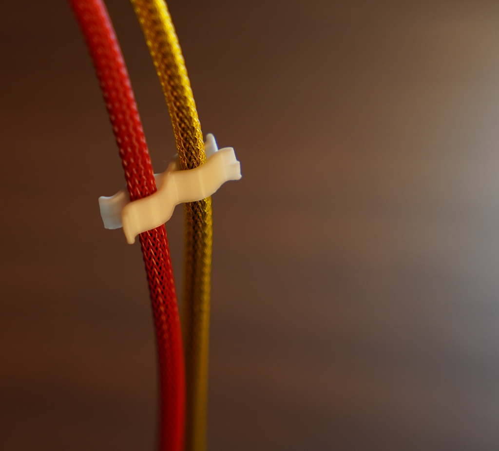 Simple Cable Organizer/Clip