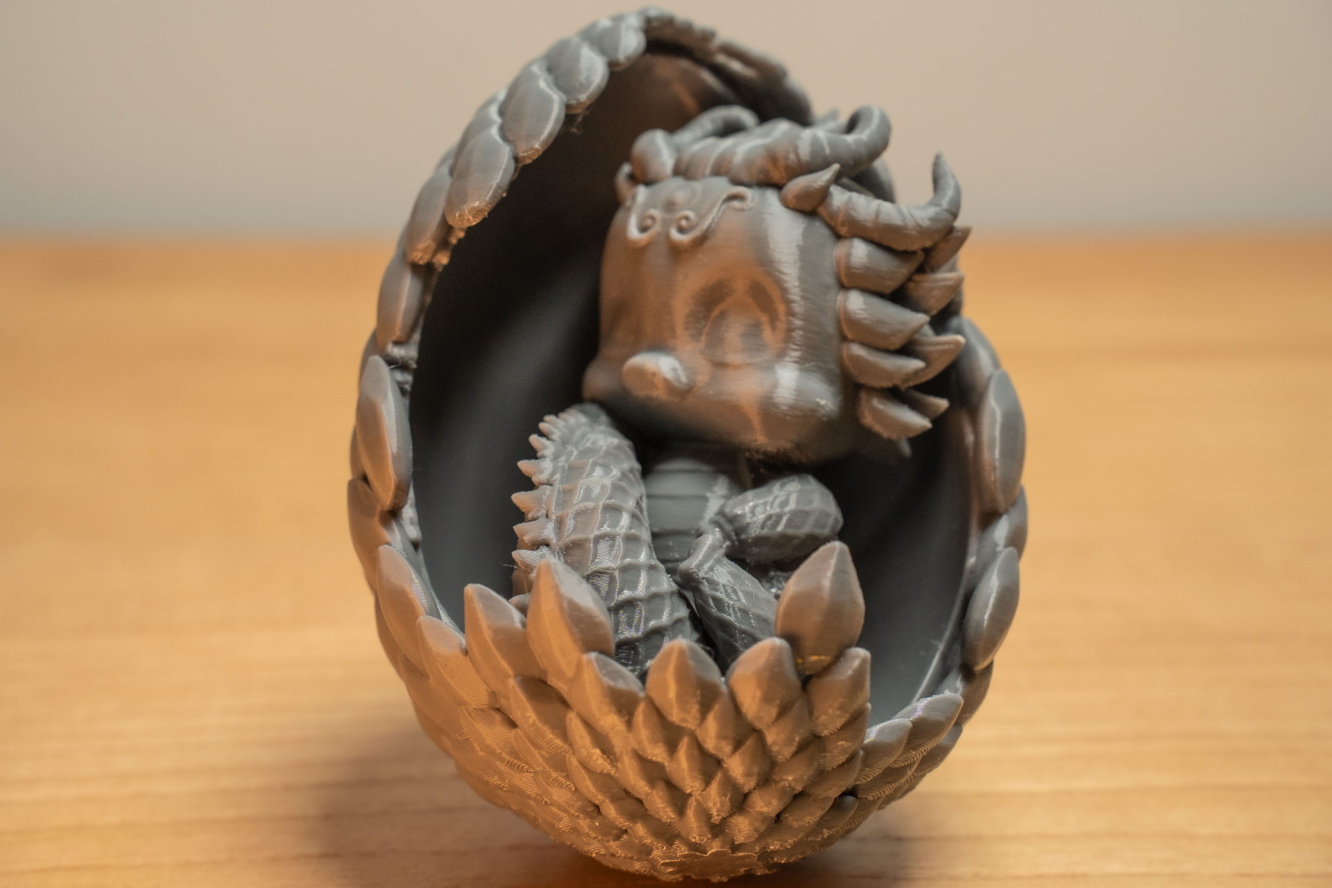 Sleeping Newborn Baby Dragon / 宝宝龙