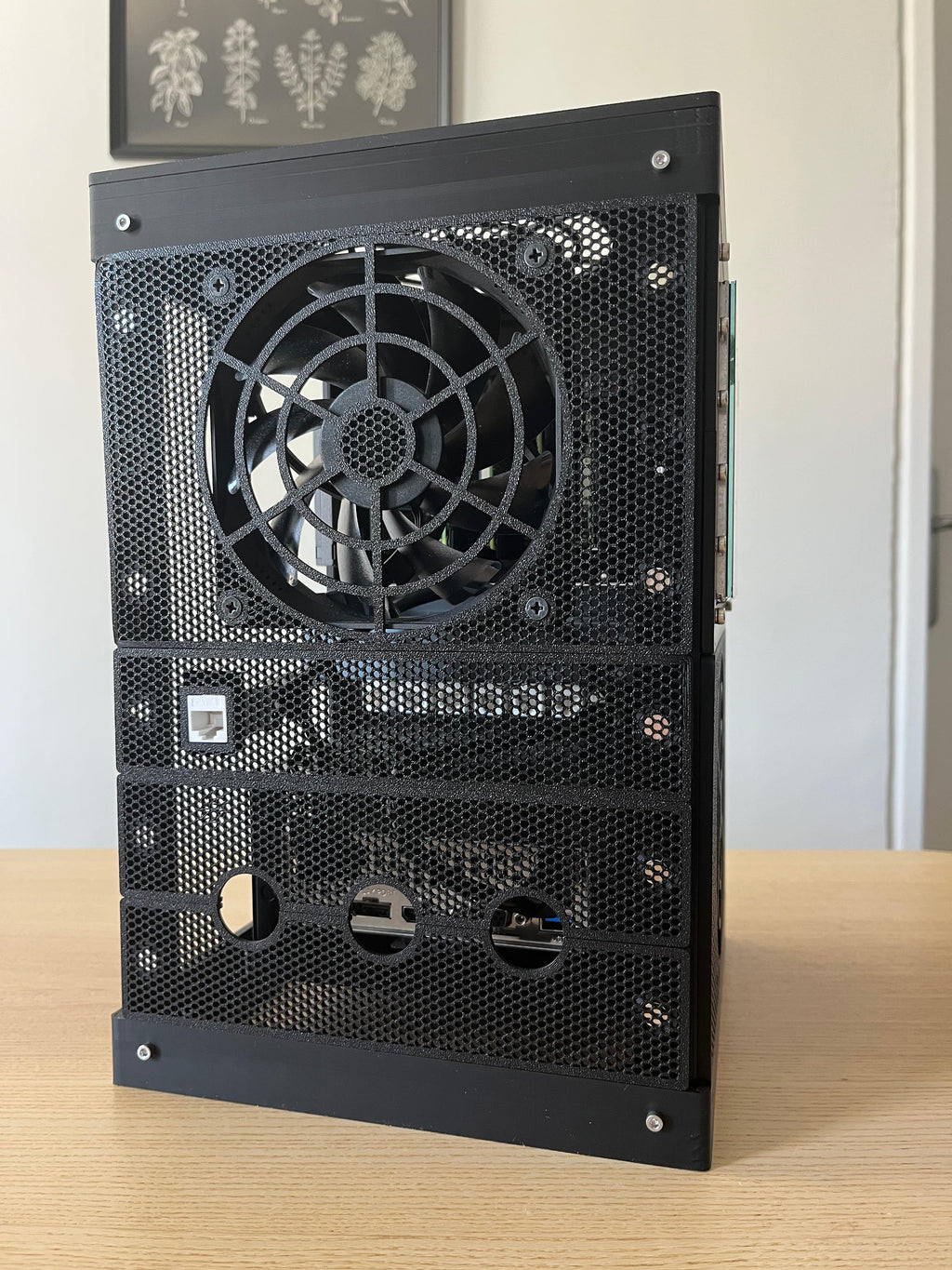 Microlab 2 - Mini Modular Home Server Rack