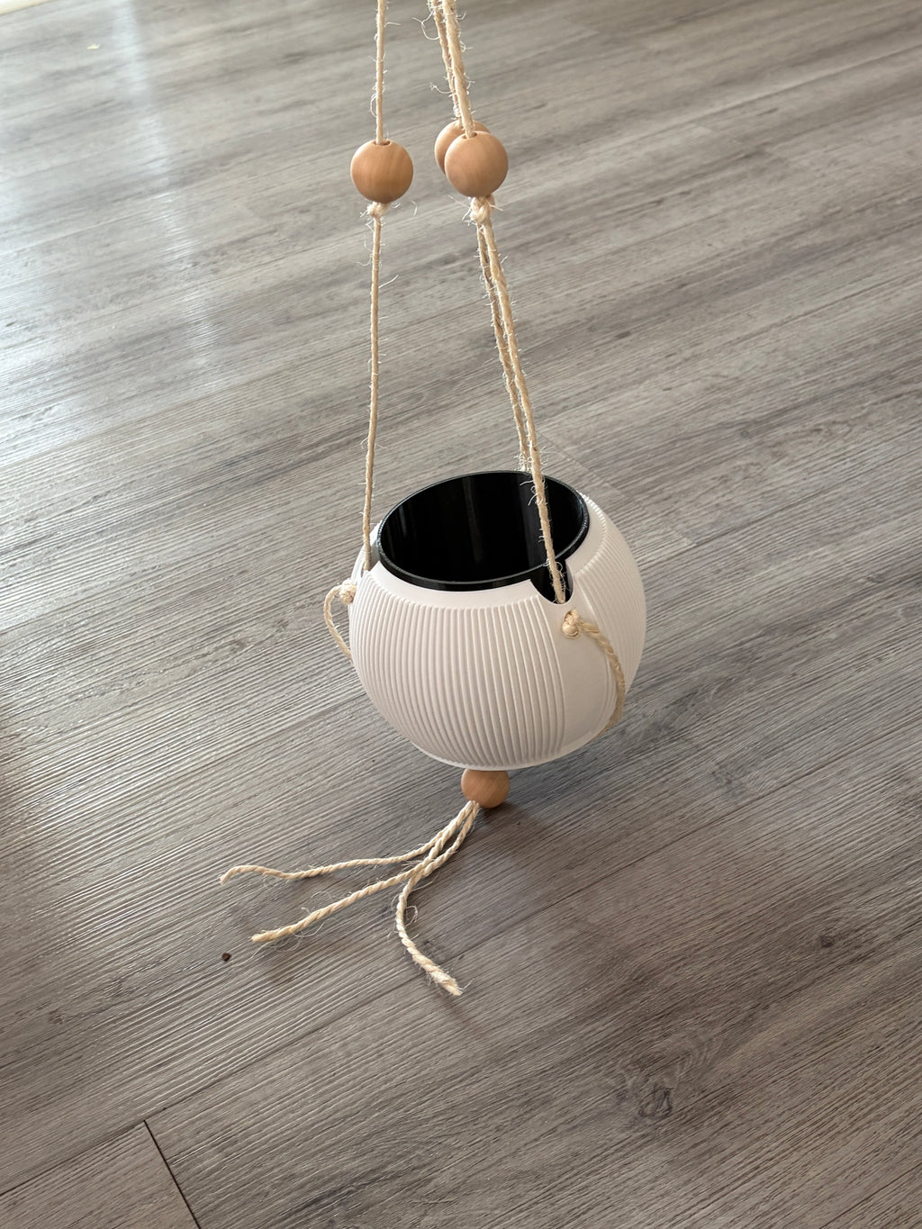round plant hanger