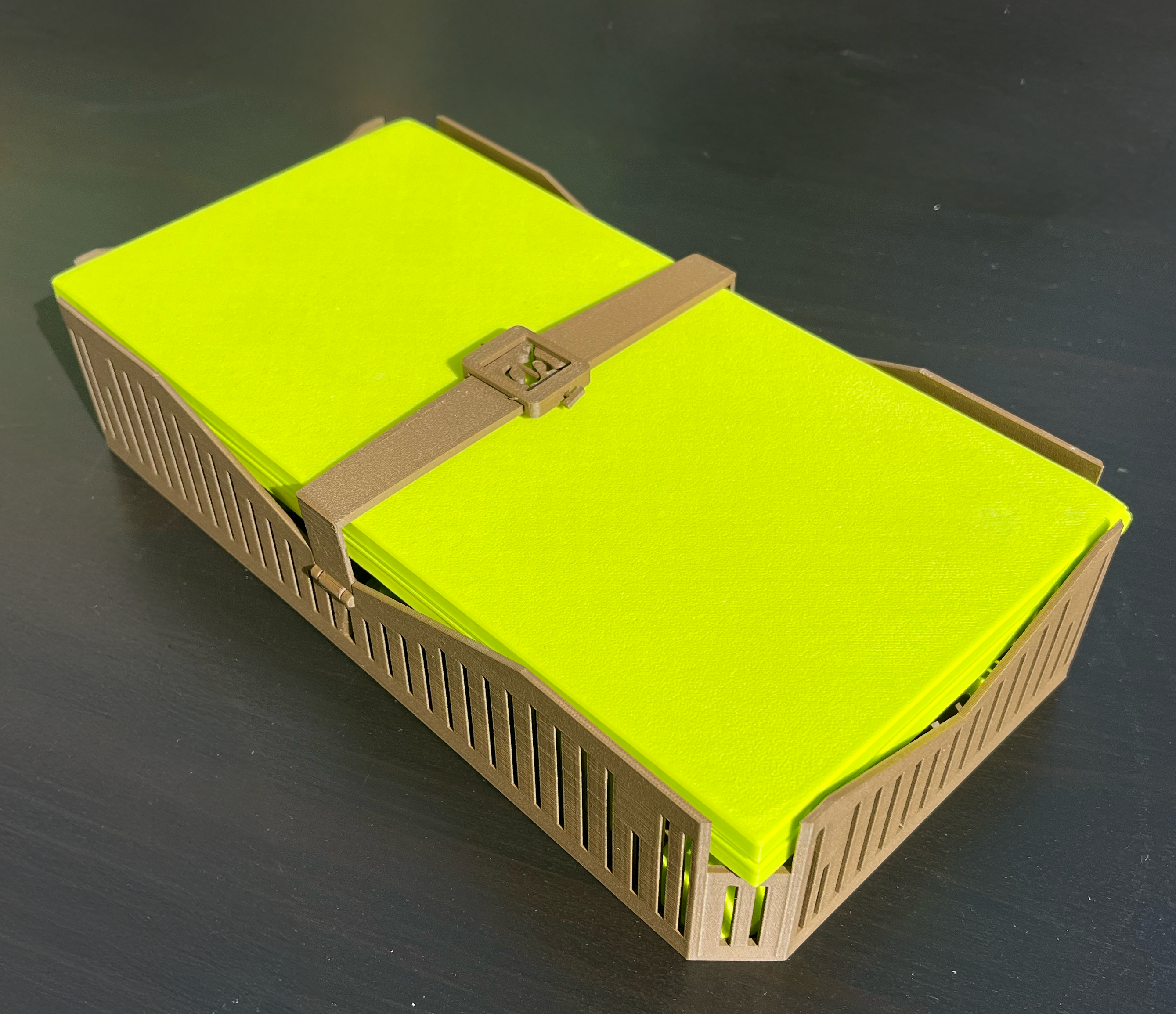 SHREK CHESS (figures, board and box)