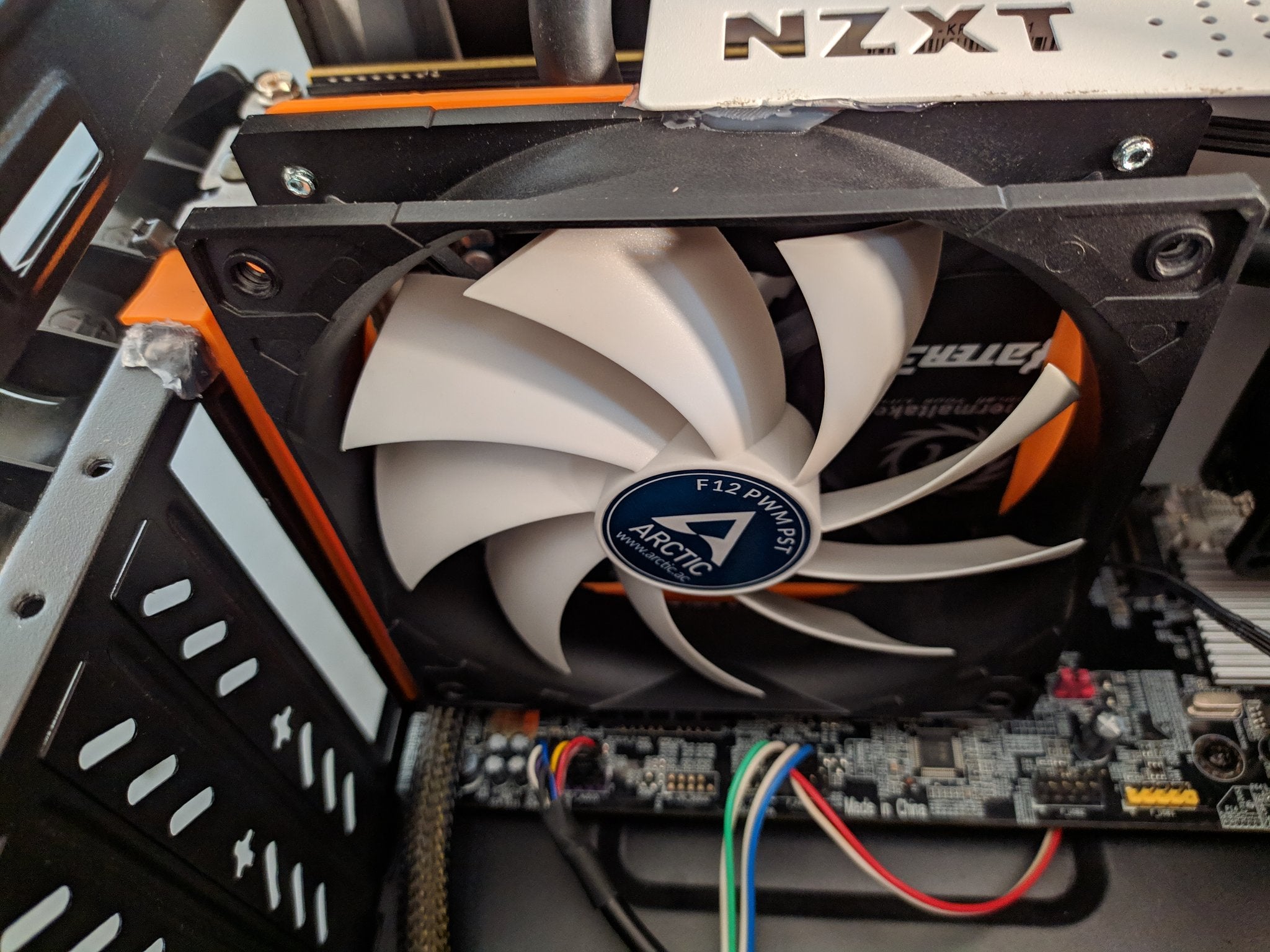PCIE 120mm Fan Adapter