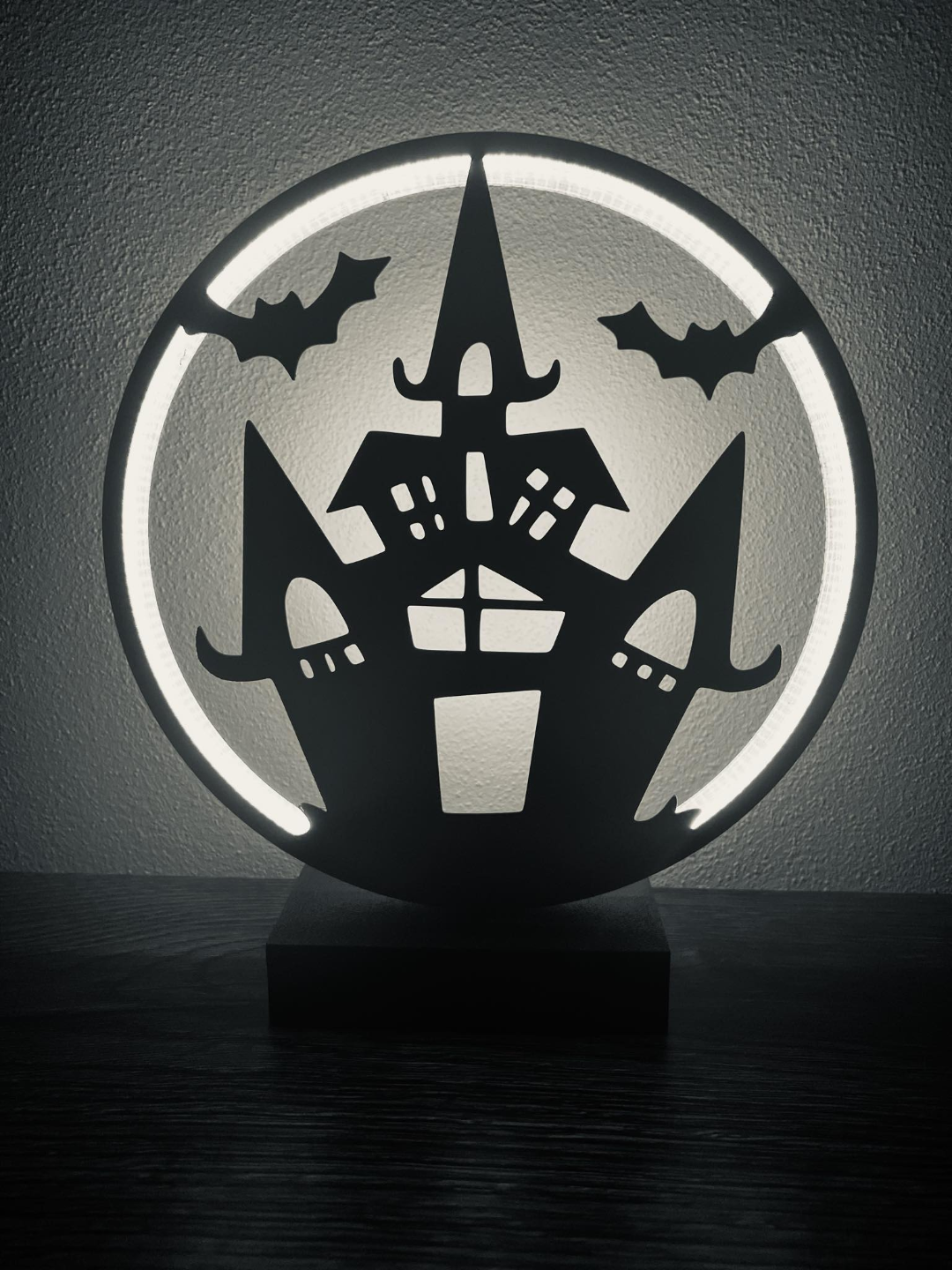 Led Ring Lamp with replacement panels