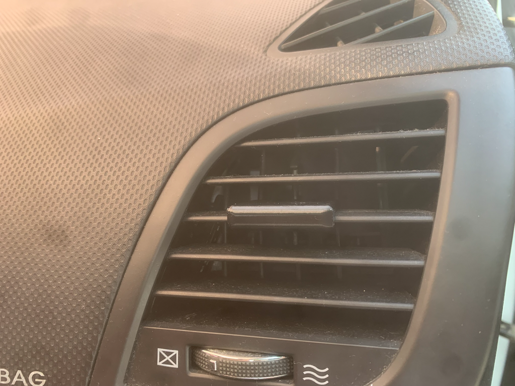 Vent Slides for Hyundai Accent 2013