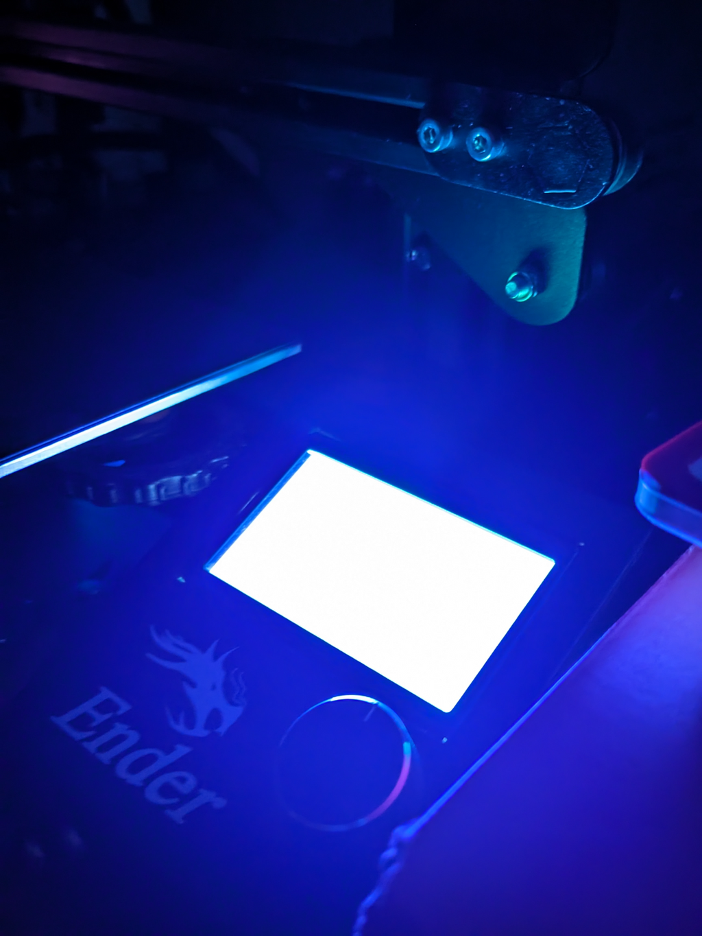 Ender 3 / 3 Pro Screen Cover (No Supports Needed)
