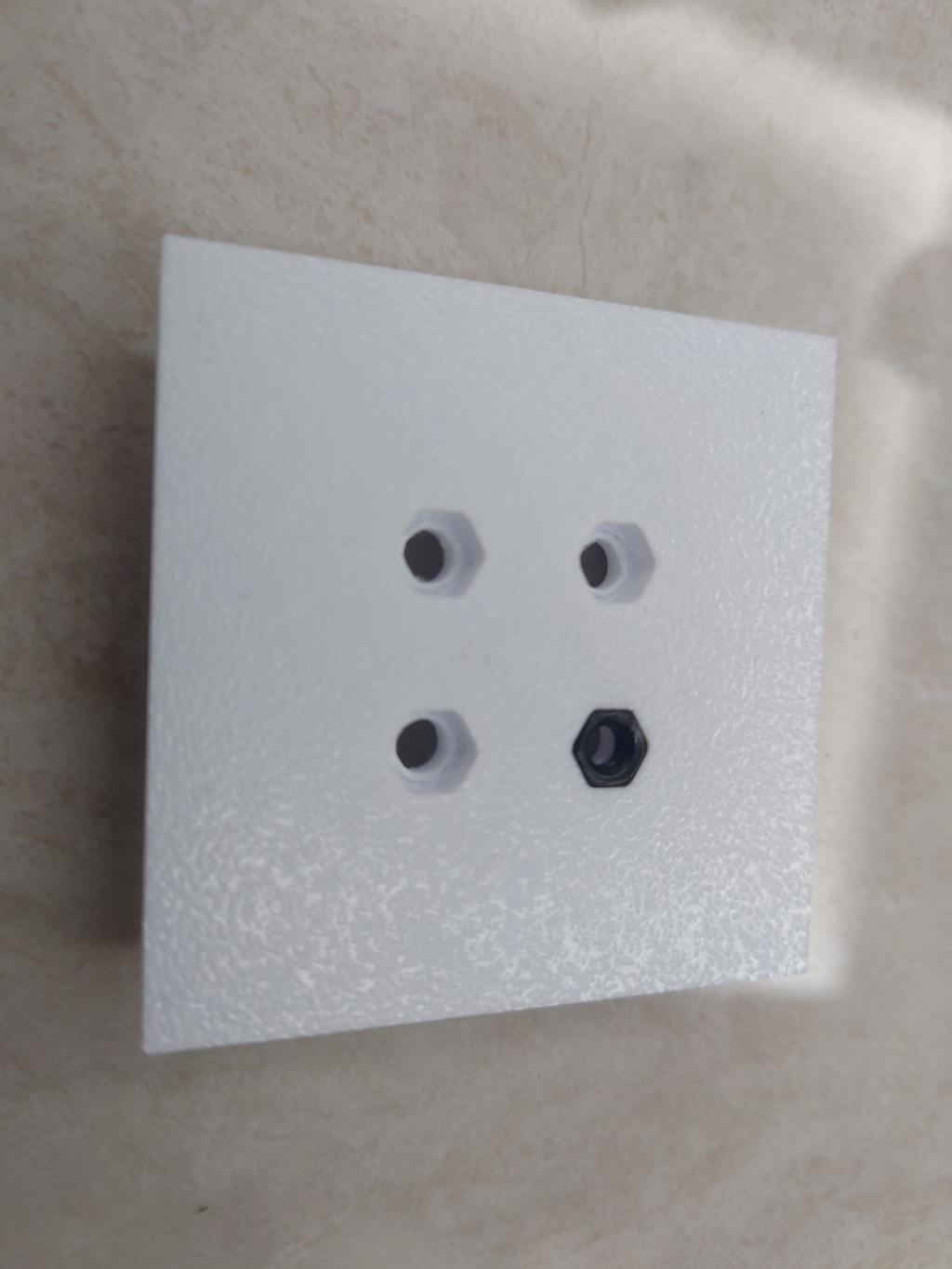 glueable skadis connector component 可粘墙洞洞板连接组件