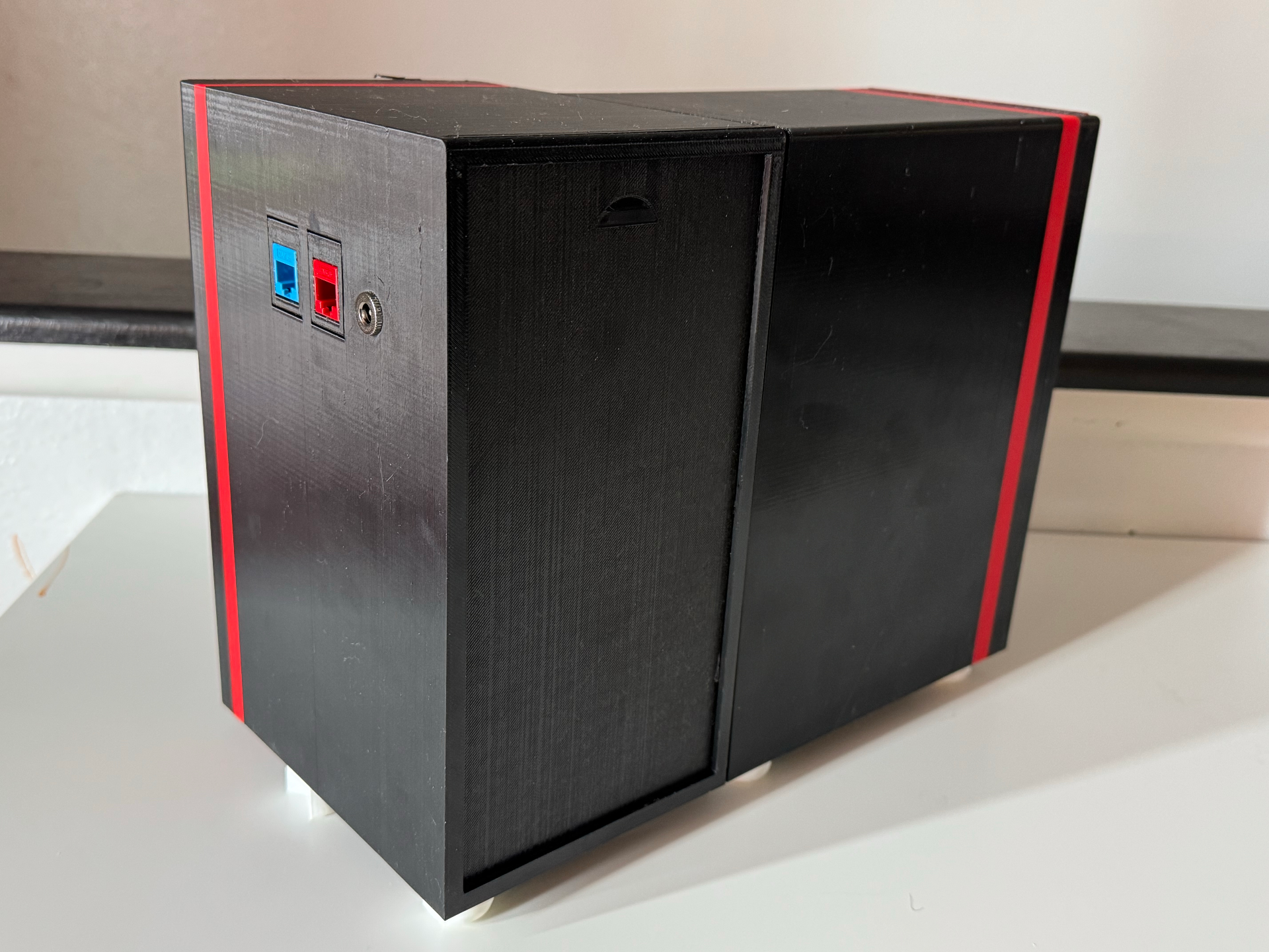 pillarpro - Open Source 8-bay NAS + 3.5" drives.