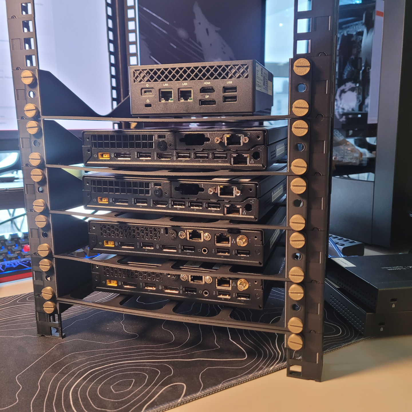 Modular DIY Server Rack