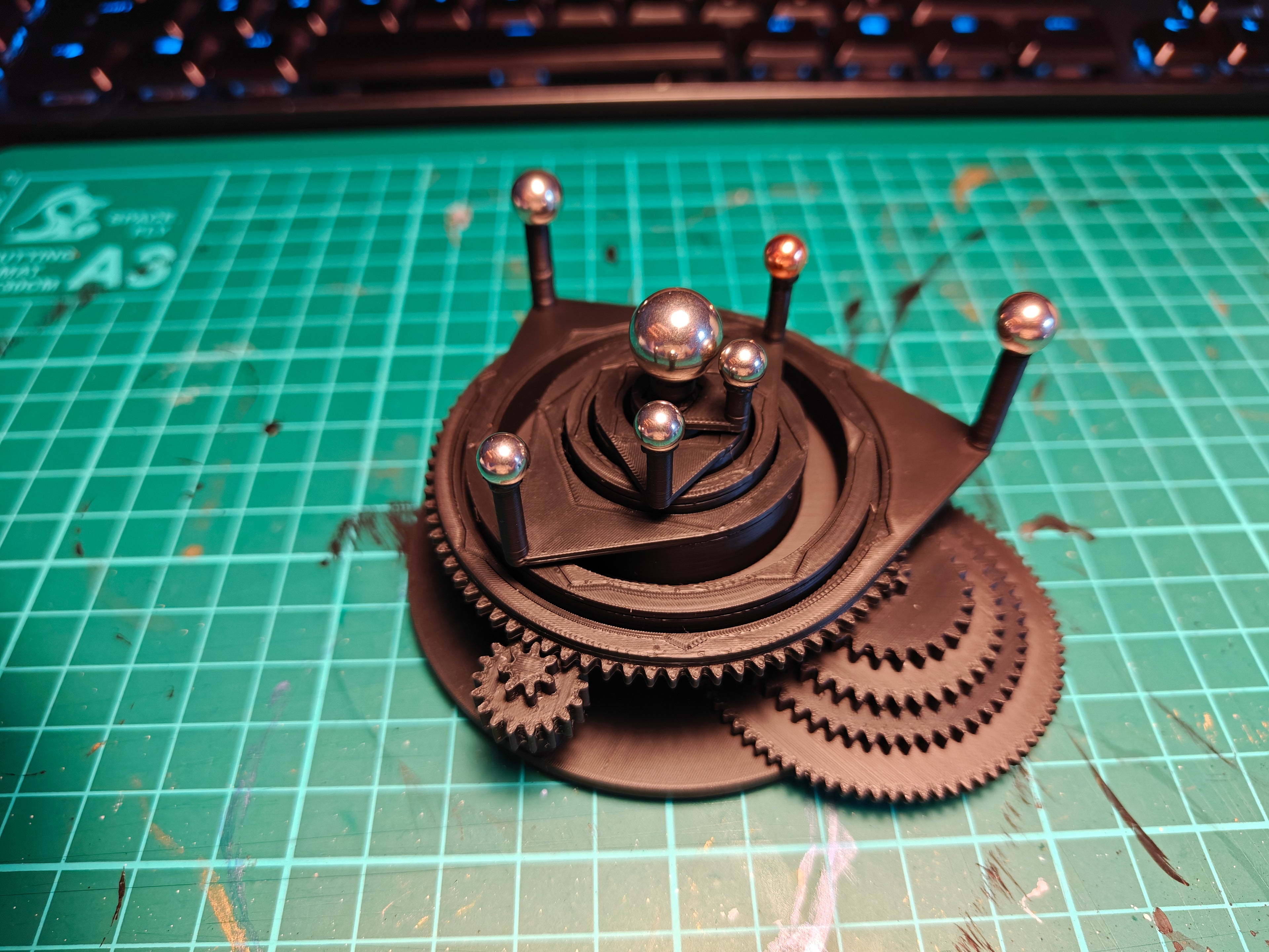 6-Planet Mini Planetarium
