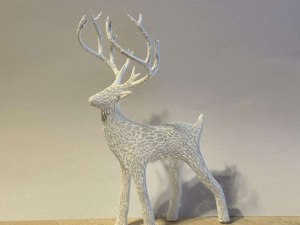 Voronoi Holiday Christmas Deer