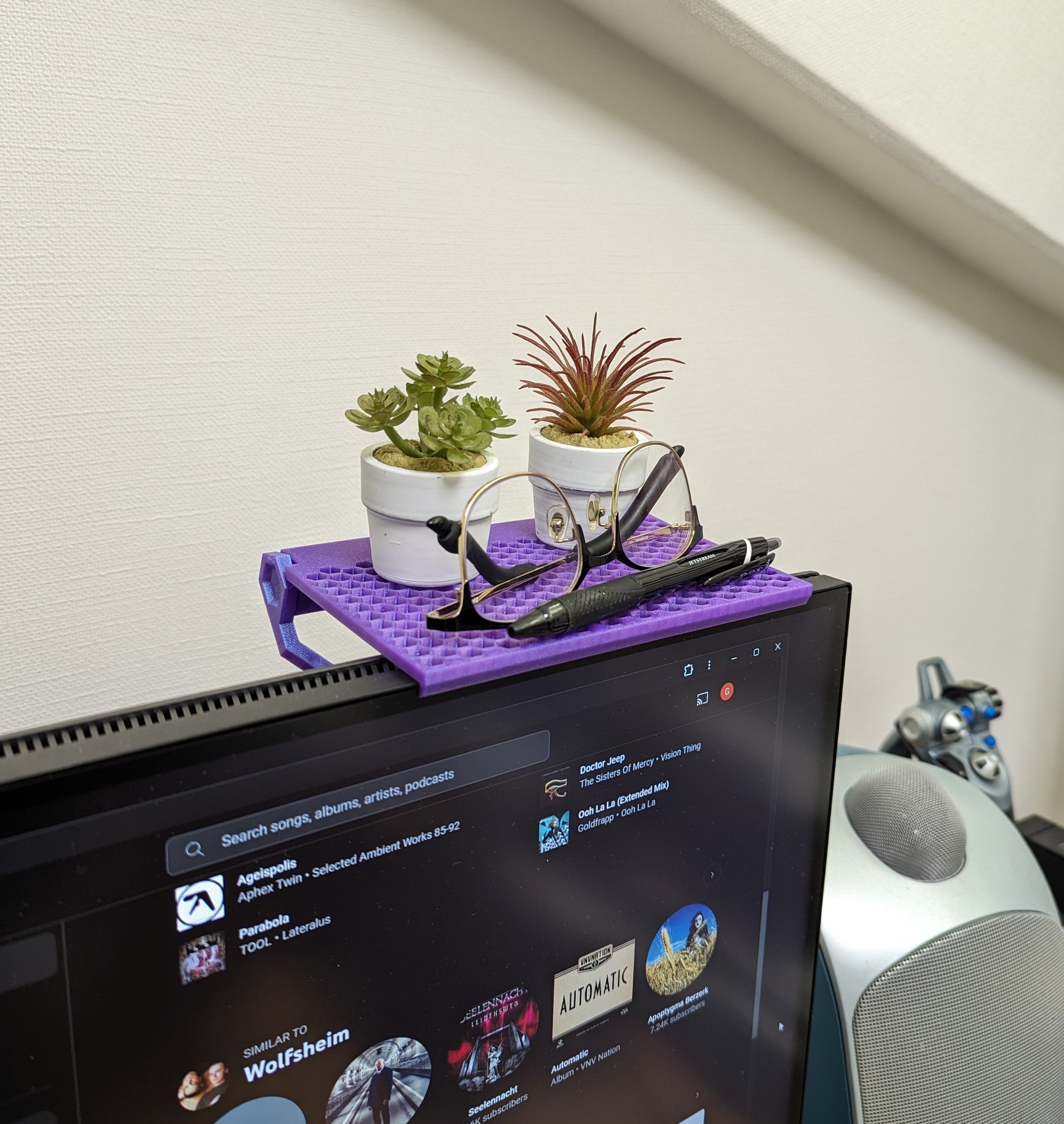 Adjustable Monitor Shelf (Fits Any Display)