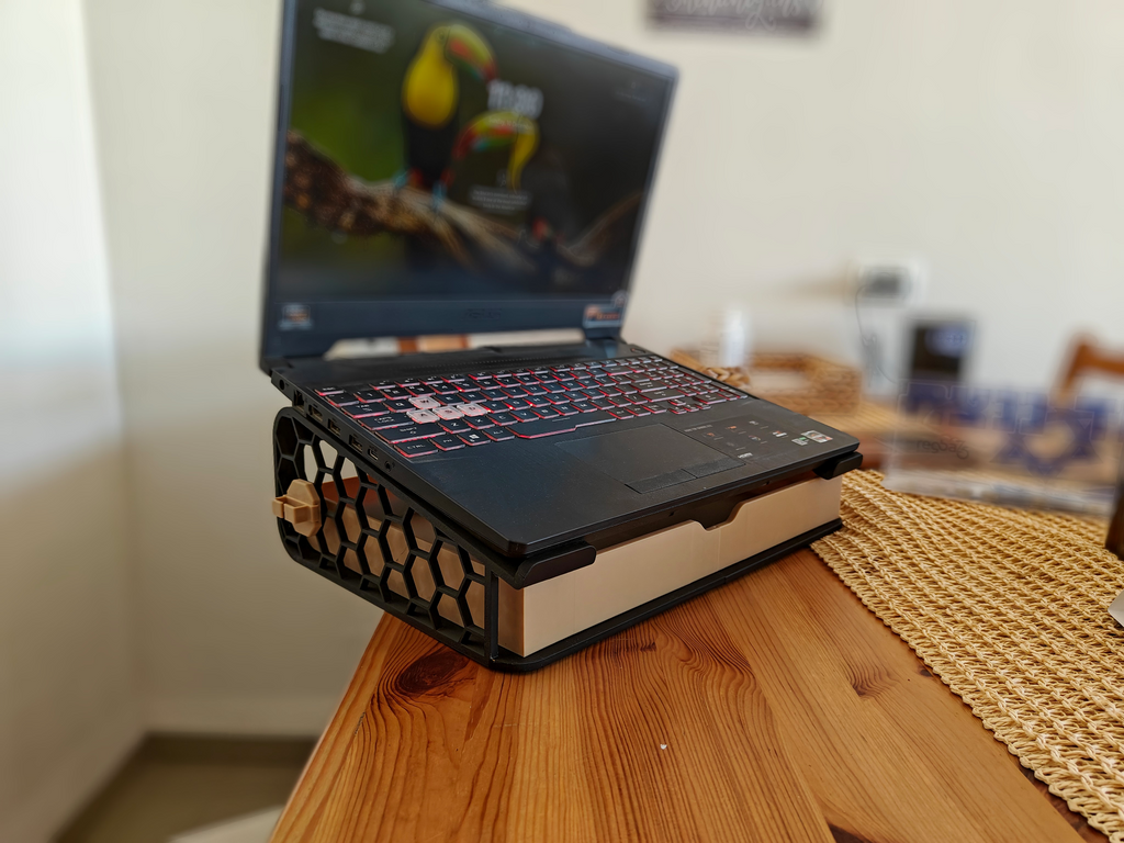 Shorter Laptop Stand with Tray and Cable Holder (14/15.6in)