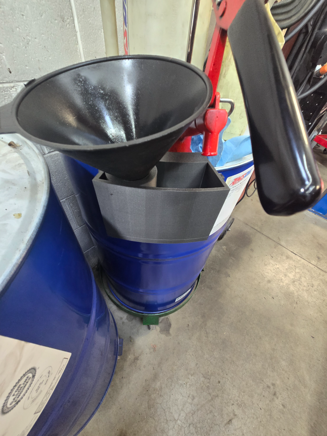 Oil Barrell Drip Tray with funnell holder