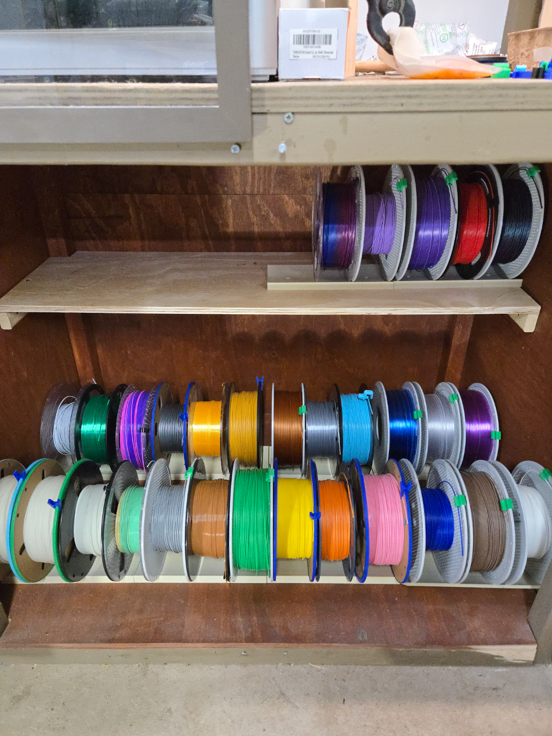 Simple spool rack/stand