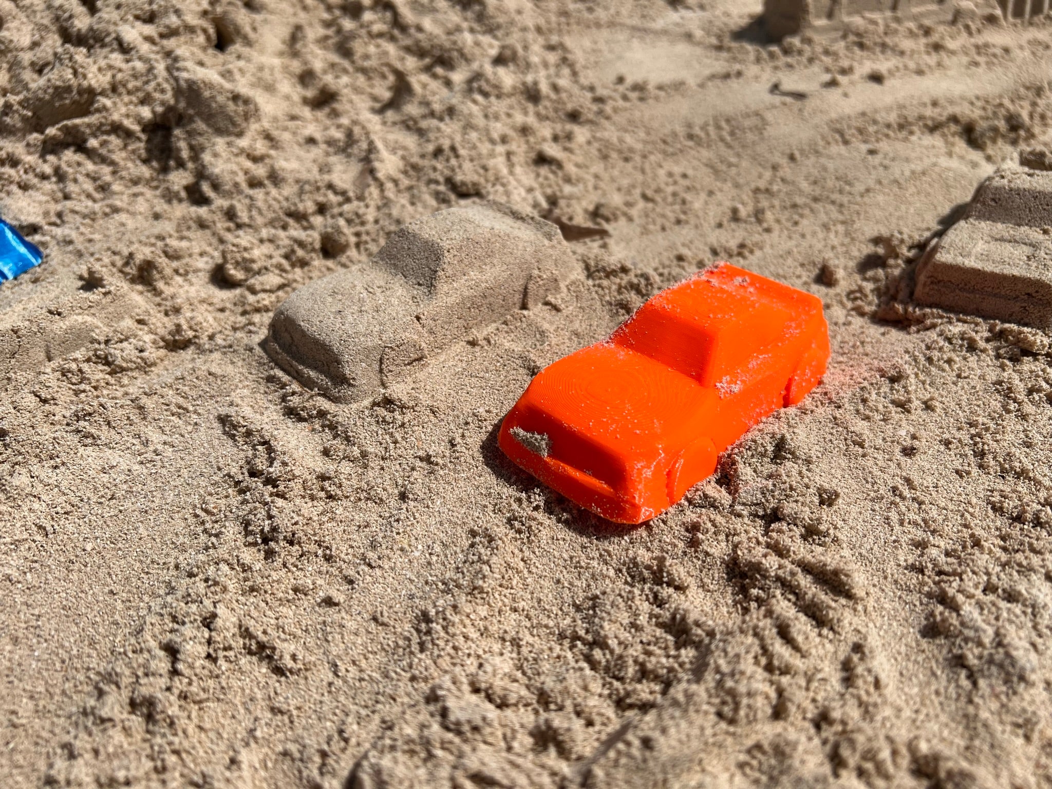 Infinite long bus and cars - Sand Molds