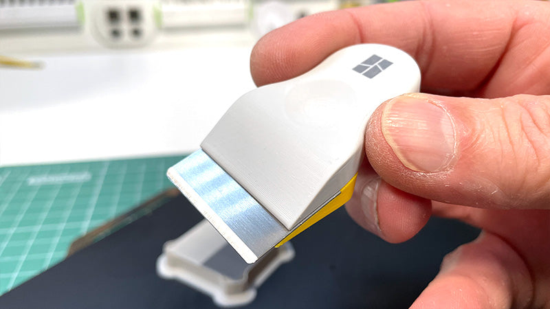 Precision Scraper Mini with Magnetic Handle