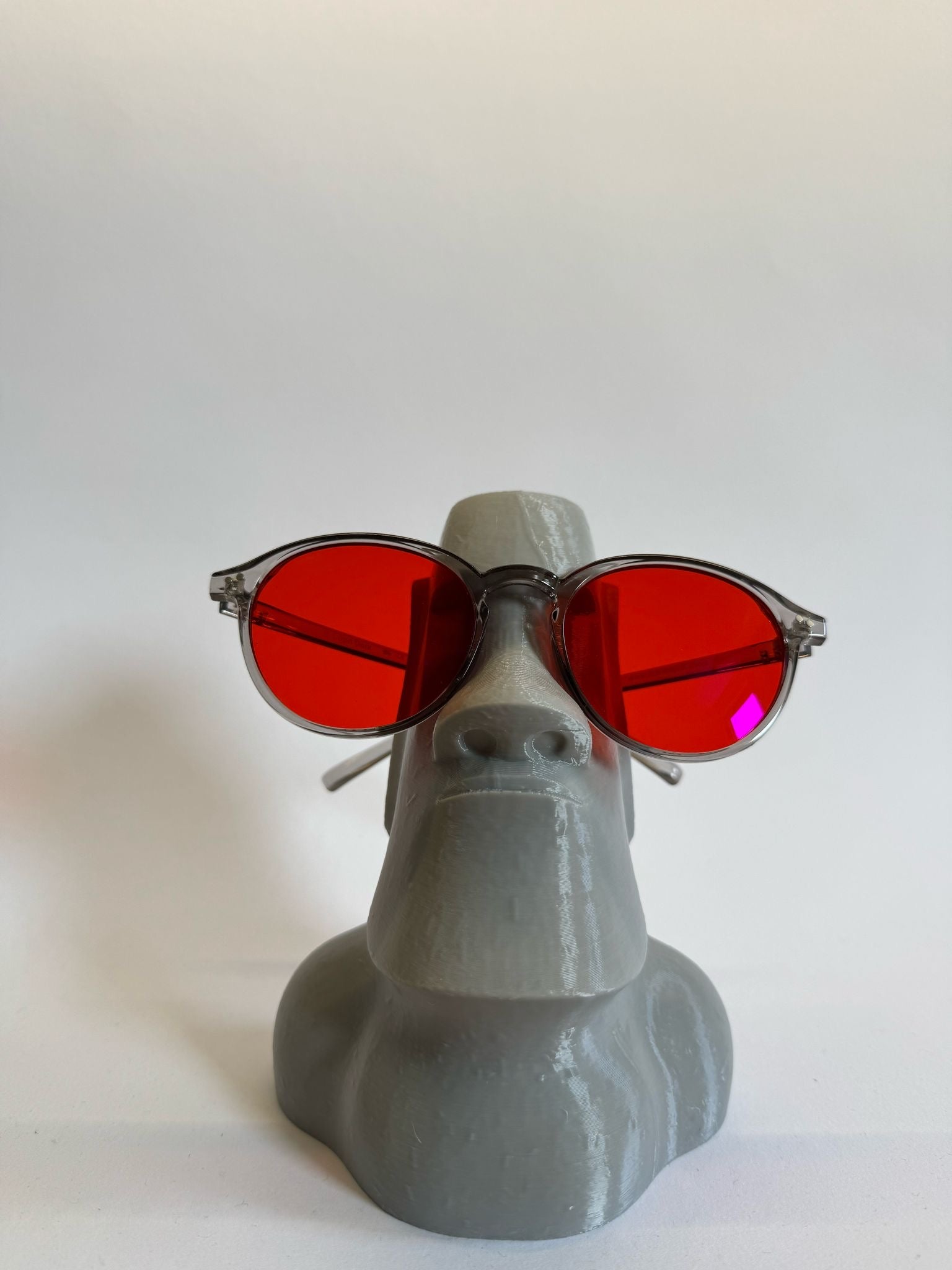 Moai Glasses Holder