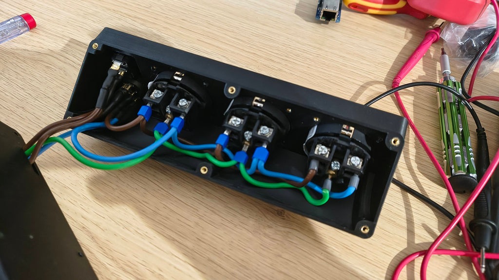 Desk Power Station & Strip - PCE Industrial Grade